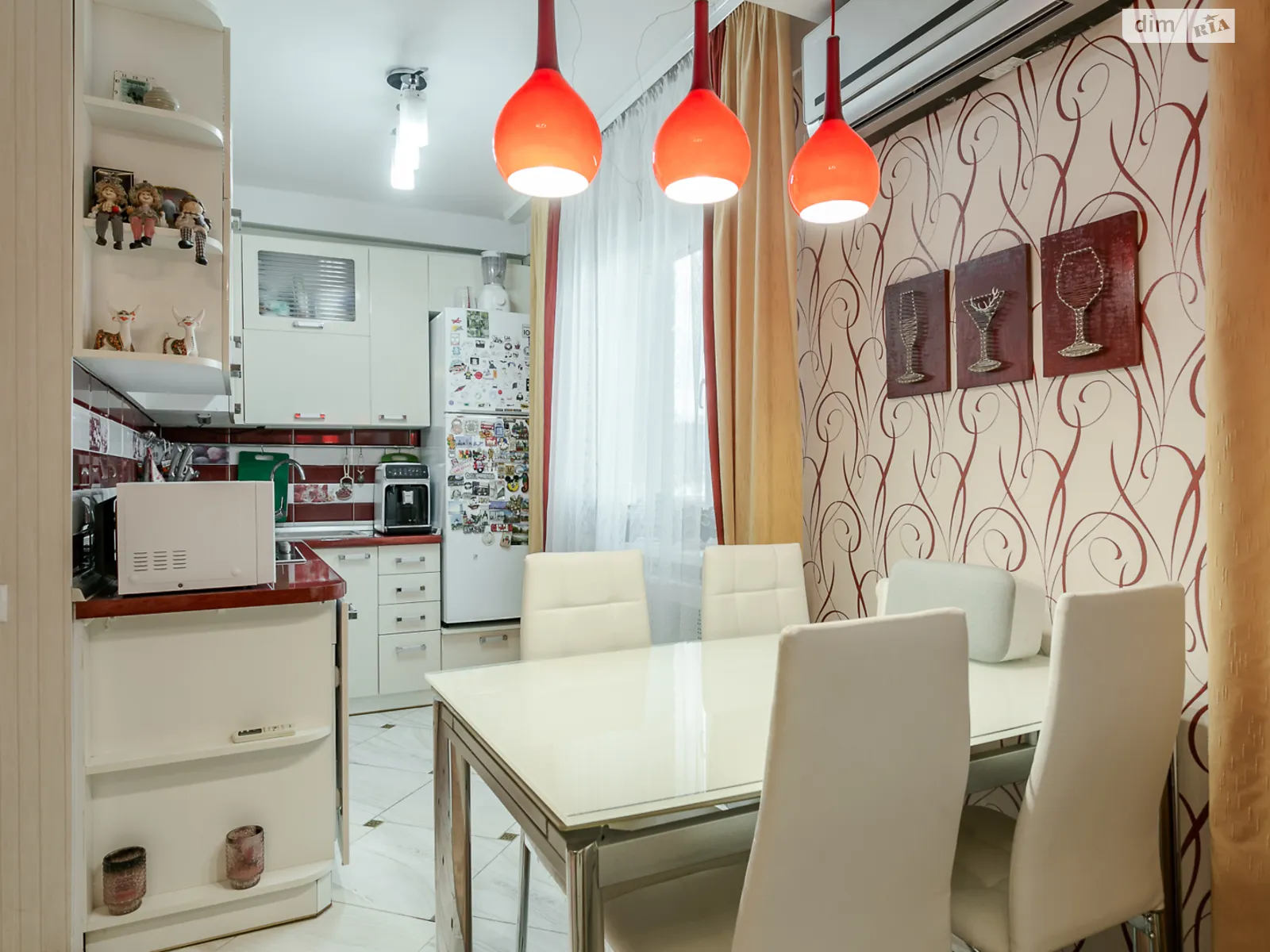 Продается 3-комнатная квартира 68.5 кв. м в Киеве, ул. Гоголевская, 1/3 - фото 1