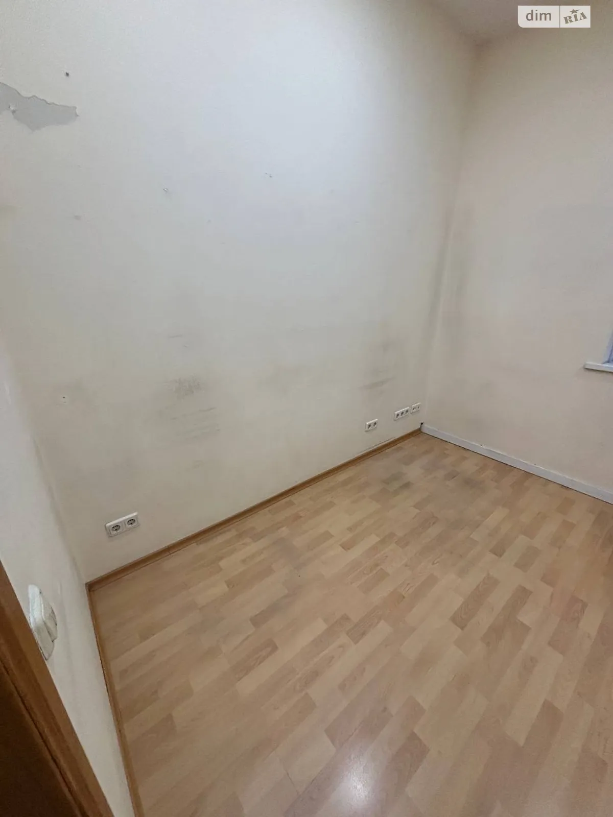 Сдается в аренду офис 13 кв. м в бизнес-центре, цена: 6000 грн - фото 1