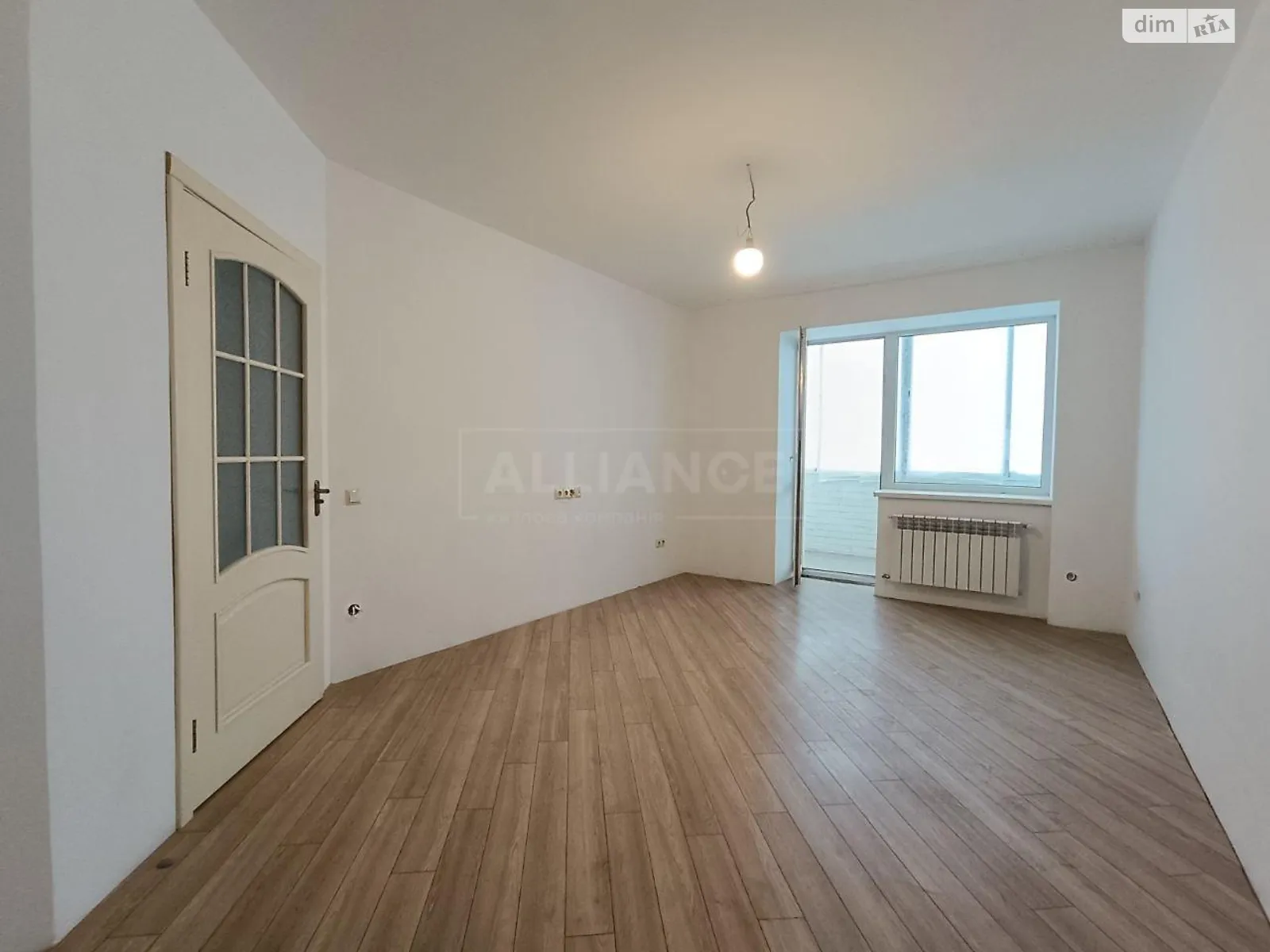 Продается 1-комнатная квартира 38.7 кв. м в Ивано-Франковске, ул. Ивасюка - фото 1