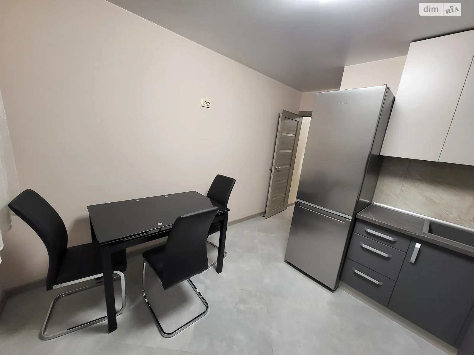 2-кімнатна квартира 61.7 кв. м у Тернополі, вул. Микулинецька - фото 1