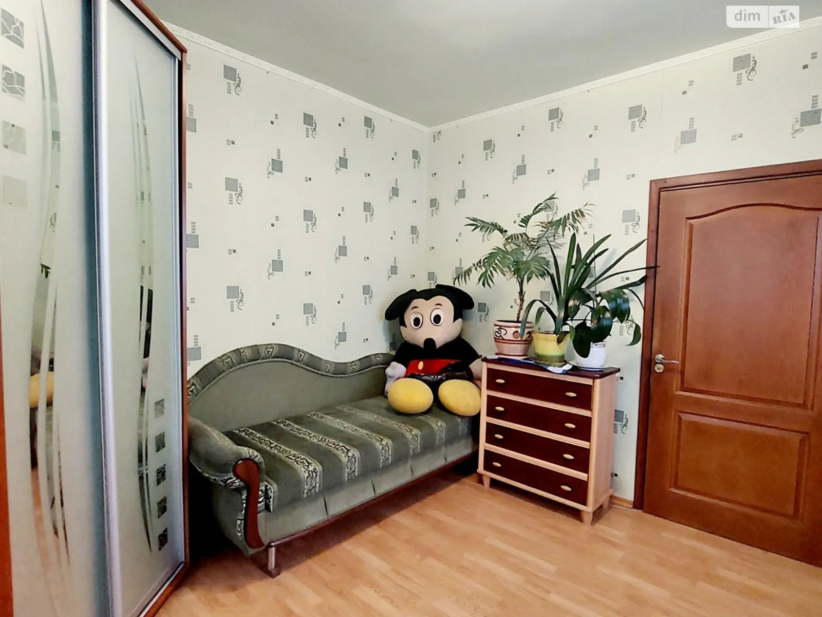 Продается 3-комнатная квартира 66.6 кв. м в Днепре, ул. Спартака, 41 - фото 1