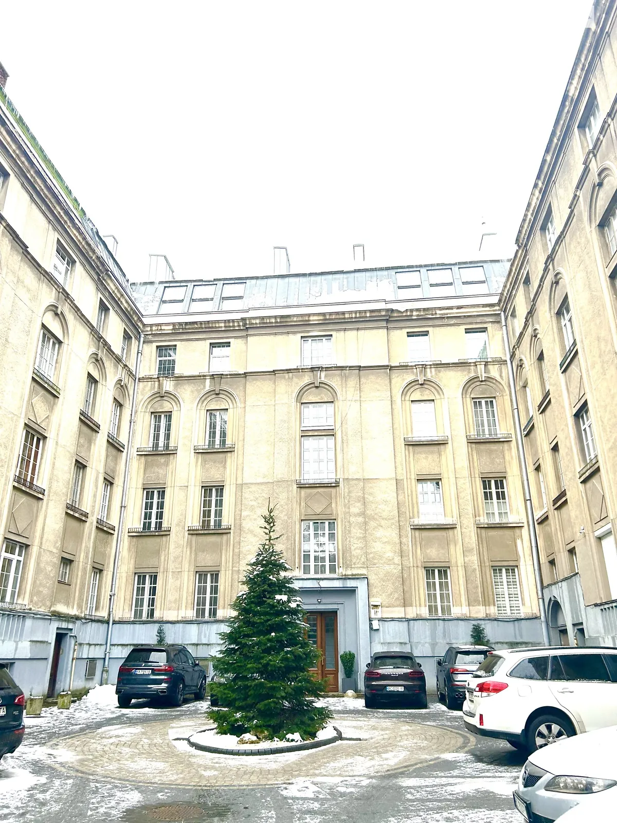 Продается 2-комнатная квартира 71 кв. м в Львове, ул. Коцюбинского, 11 - фото 1