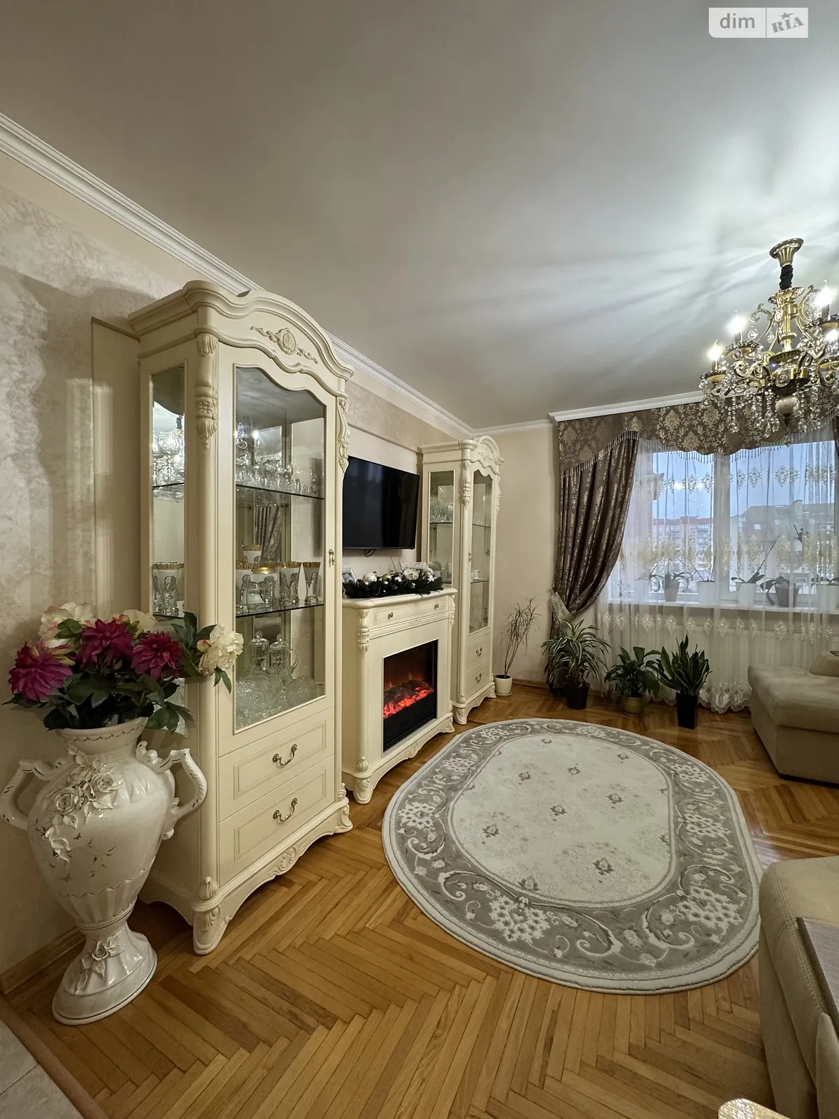 Продается 3-комнатная квартира 70 кв. м в Ужгороде, цена: 88000 $ - фото 1