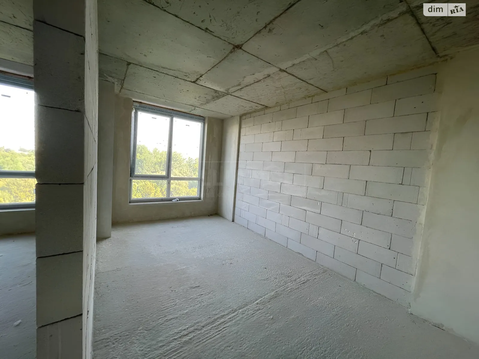 Продается 1-комнатная квартира 42 кв. м в Ивано-Франковске, ул. Химиков, 28 - фото 1