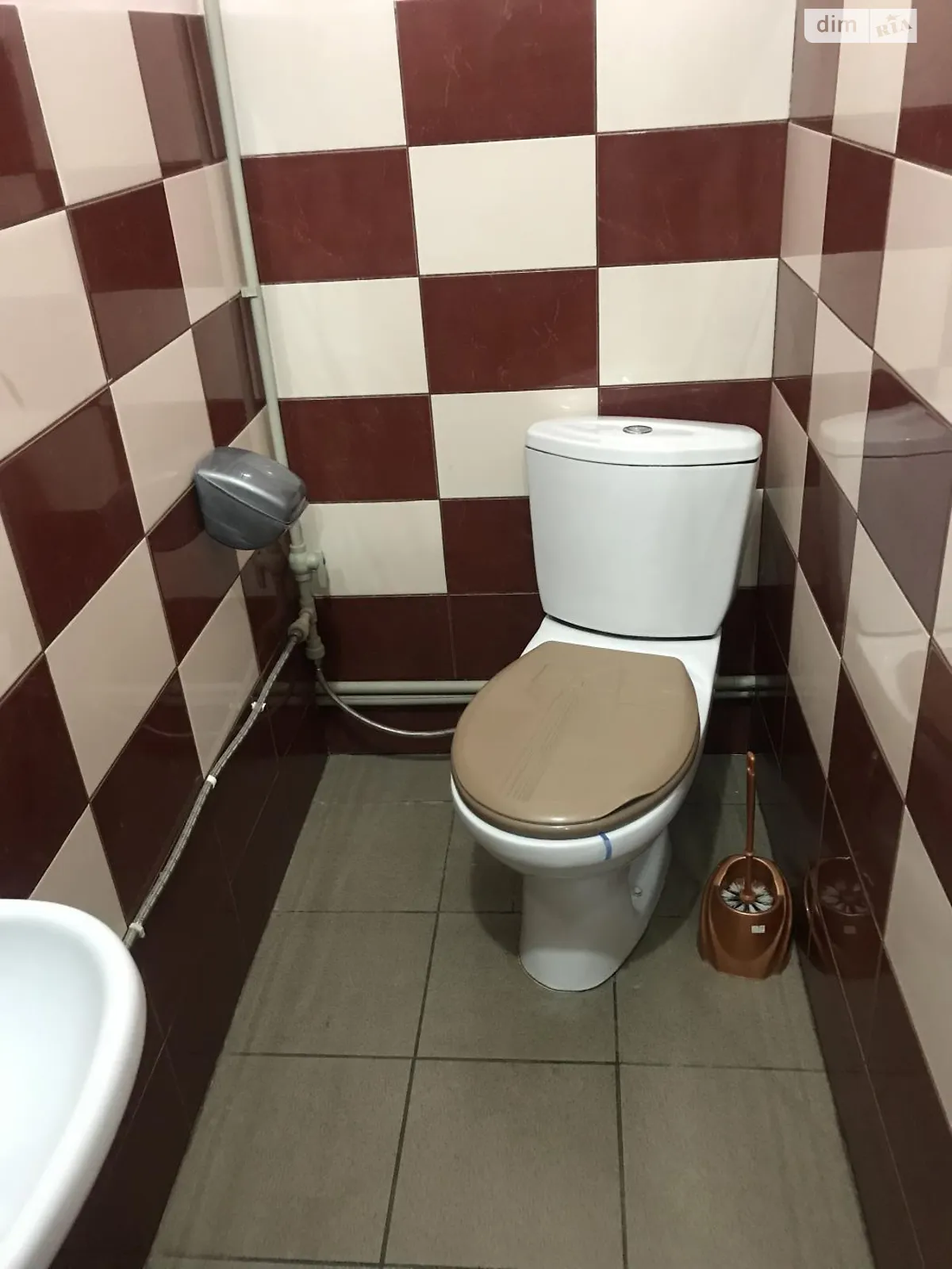 Сдается в аренду помещения свободного назначения 30 кв. м в 3-этажном здании, цена: 4500 грн - фото 1