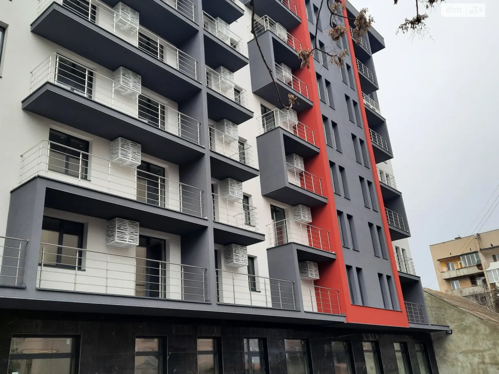 Продается 2-комнатная квартира 47 кв. м в Ужгороде, ул. Минайская - фото 1