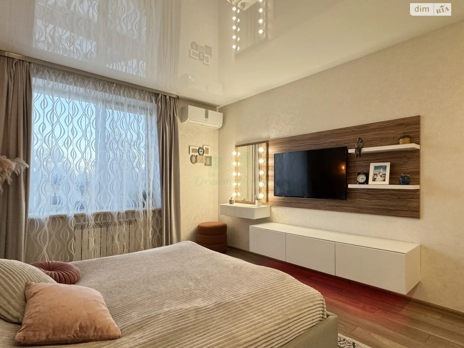 Продается 3-комнатная квартира 90 кв. м в Буче, ул. Вокзальная, 127 - фото 1