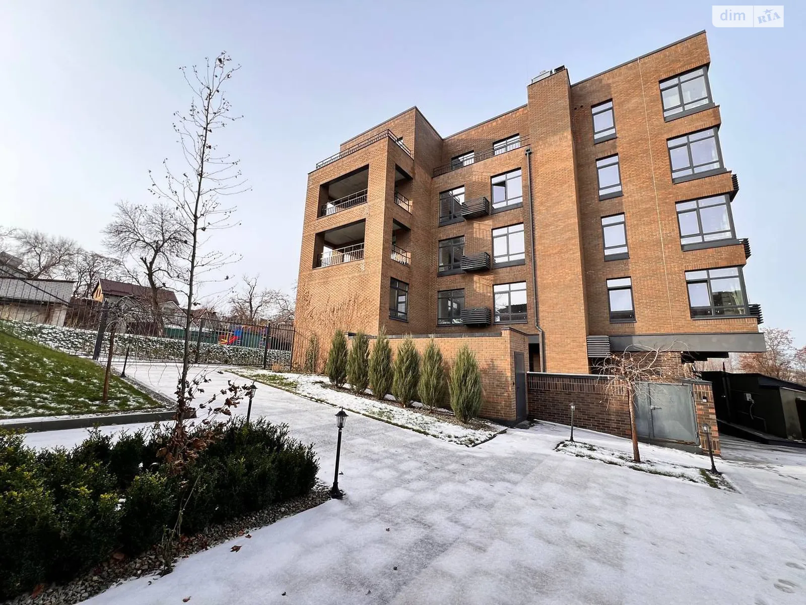 Продается 3-комнатная квартира 102 кв. м в Днепре, ул. Короленко, 43 - фото 1