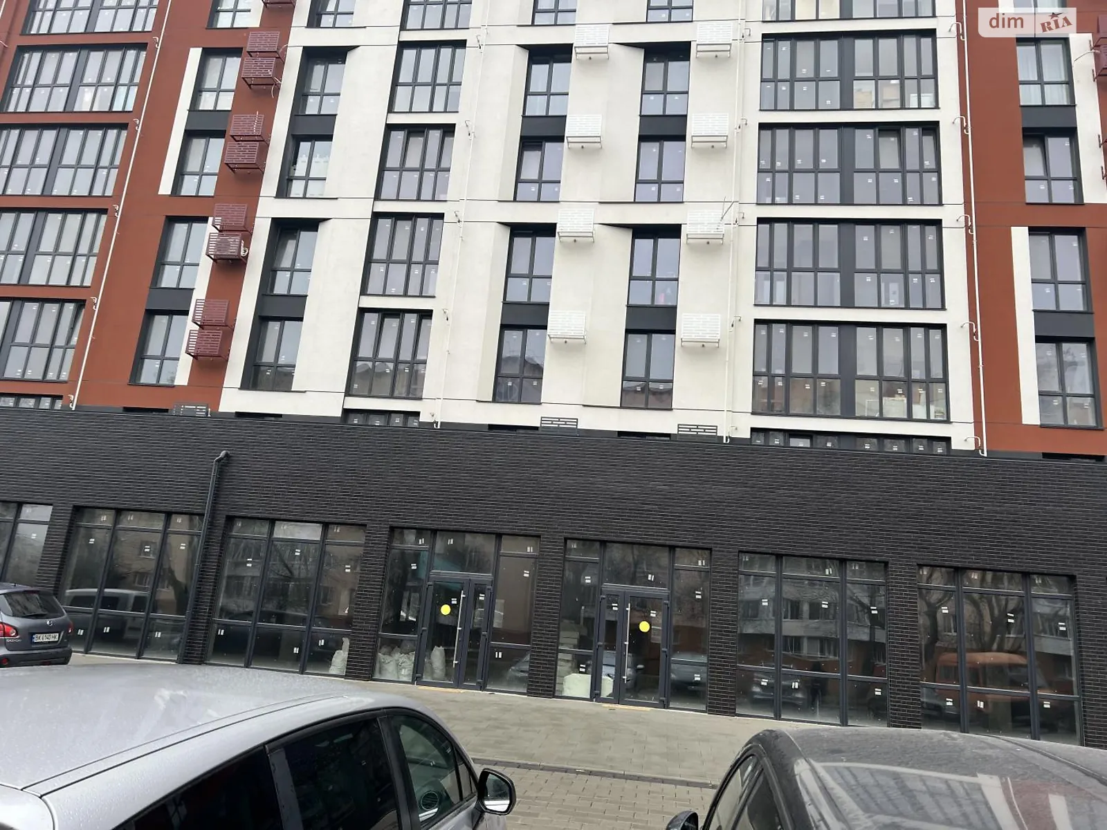 Продається 2-кімнатна квартира 65 кв. м у Рівному, вул. Олени Теліги - фото 1