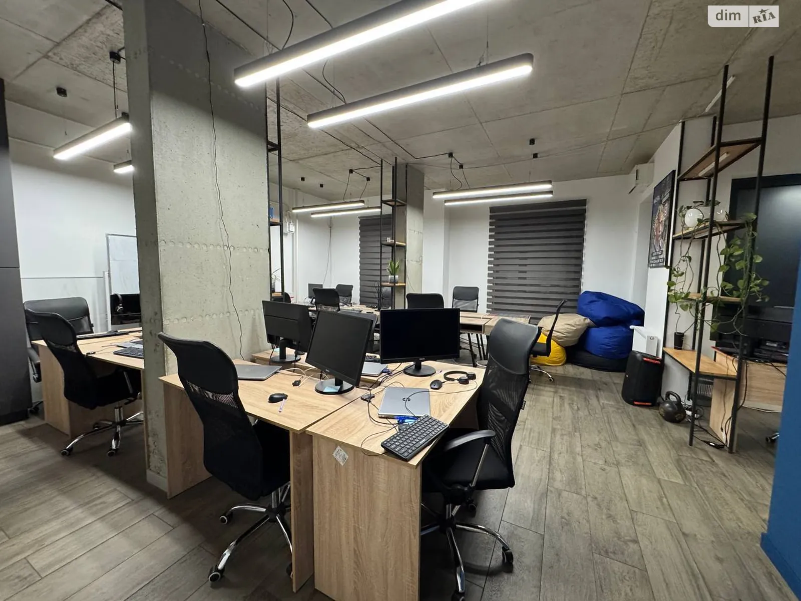 Продається офіс 105 кв. м в бізнес-центрі, цена: 260000 $ - фото 1