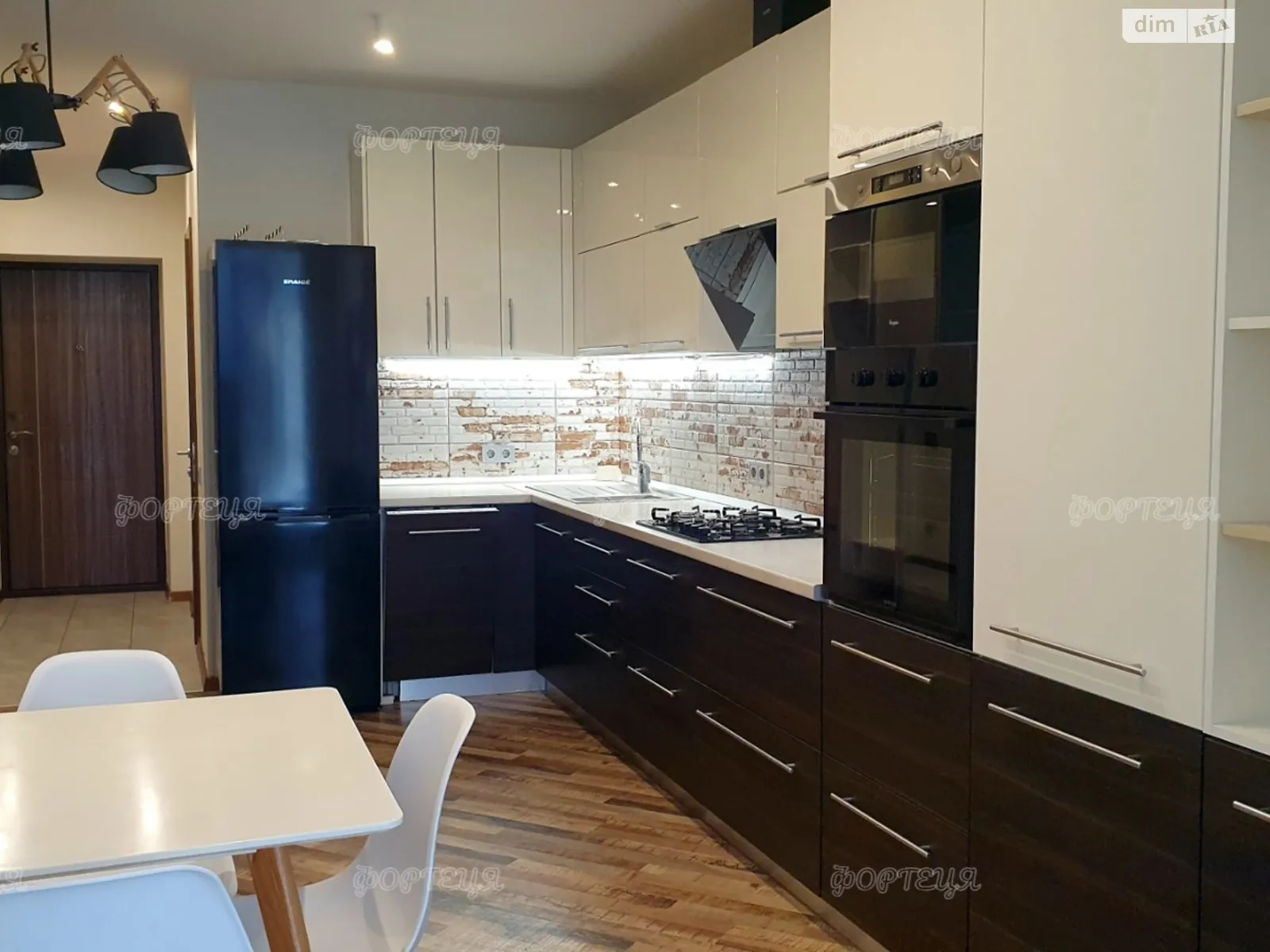 Продается 1-комнатная квартира 49 кв. м в Днепре, ул. Левка Лукьяненко, 24 - фото 1