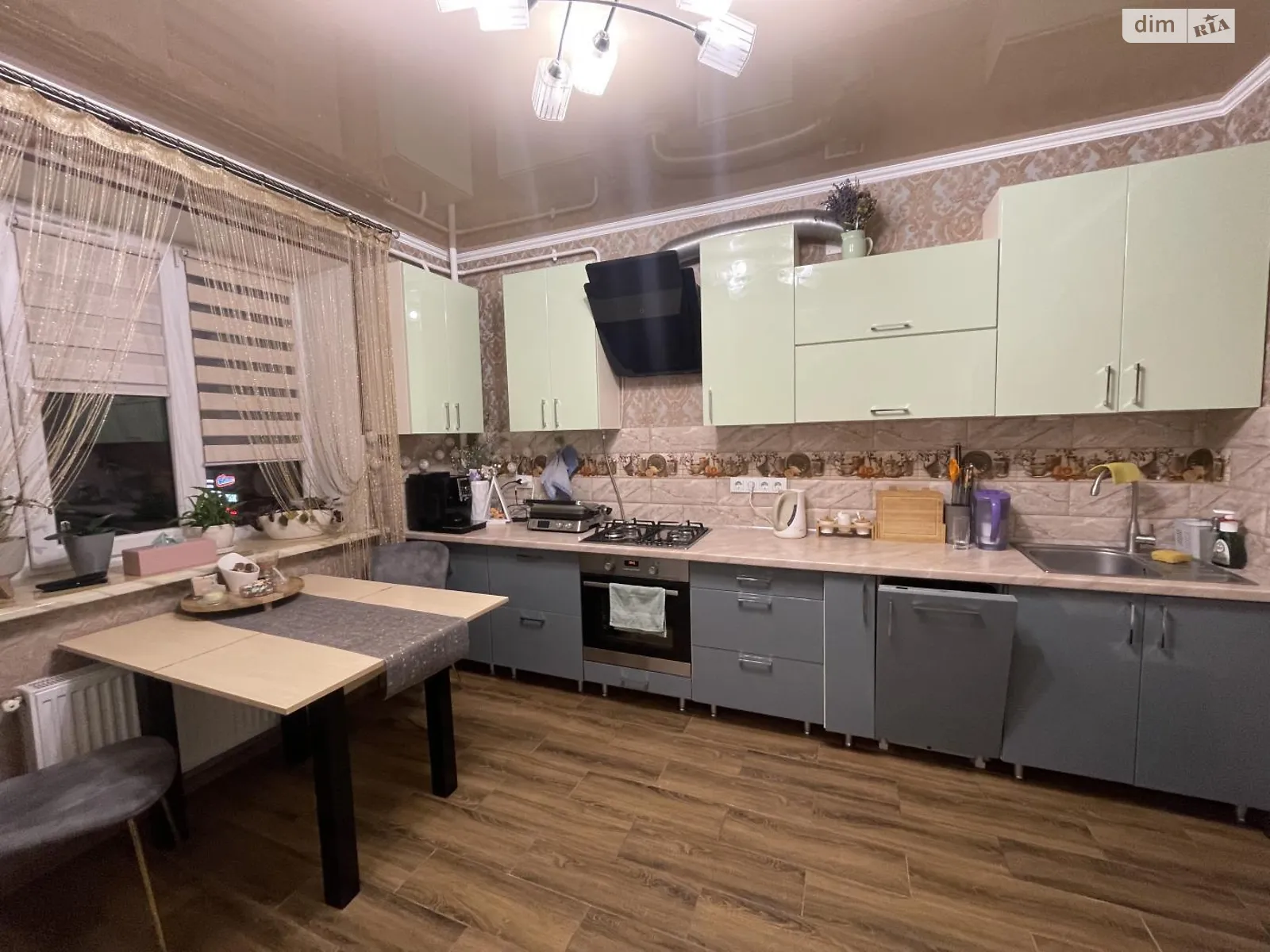 Продается 2-комнатная квартира 61 кв. м в Ровно, ул. Черновола Вячеслава - фото 1