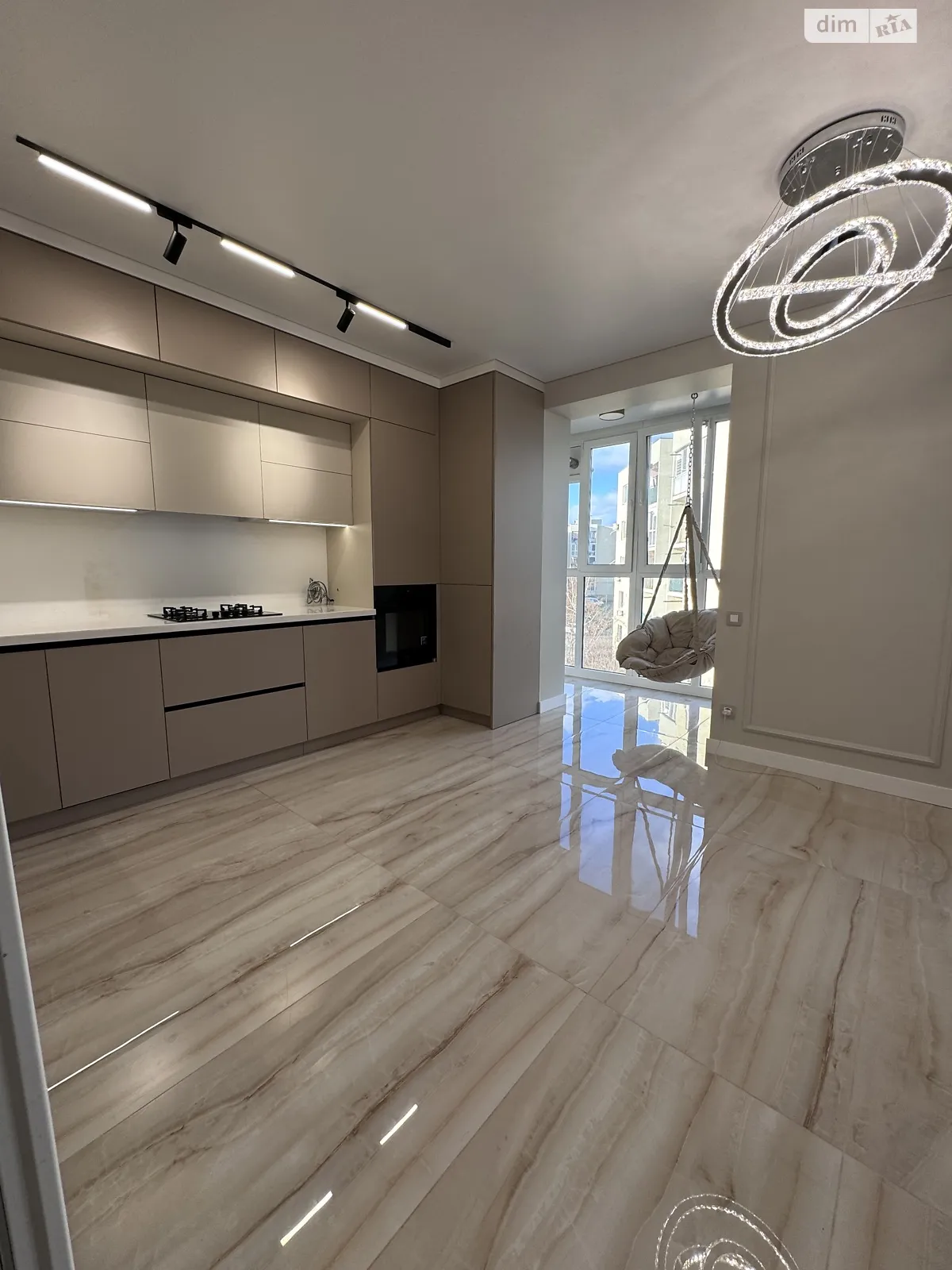 Продается 3-комнатная квартира 65 кв. м в Авангарде, ул. Проездная - фото 1