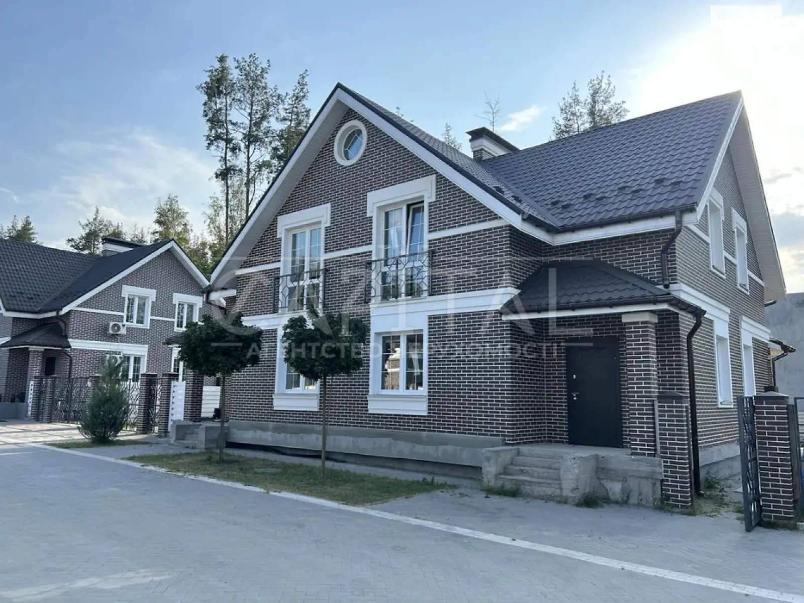 Продается дом на 2 этажа 117 кв. м с гаражом, цена: 185000 $ - фото 1