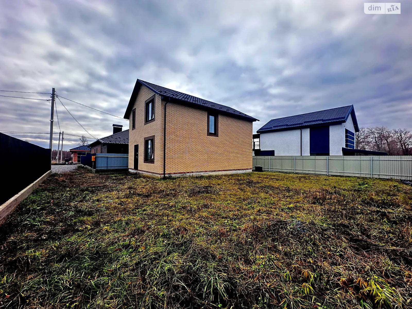 Продається будинок 2 поверховий 105 кв. м з каміном, цена: 87999 $ - фото 1