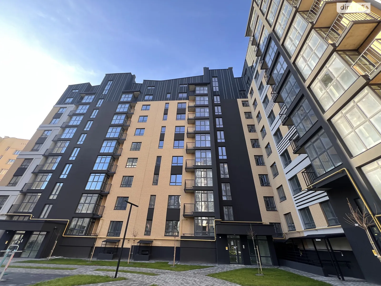 Продается 2-комнатная квартира 67 кв. м в Хмельницком, ул. Панаса Мирного, 20 - фото 1