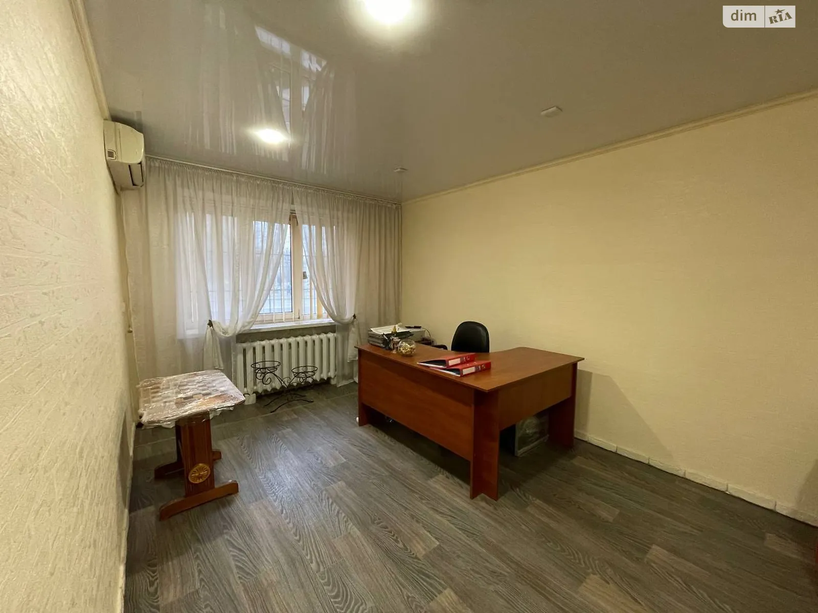 Продается 1-комнатная квартира 28.1 кв. м в Кривом Роге, просп. Университетский(Гагарина), 59 - фото 1