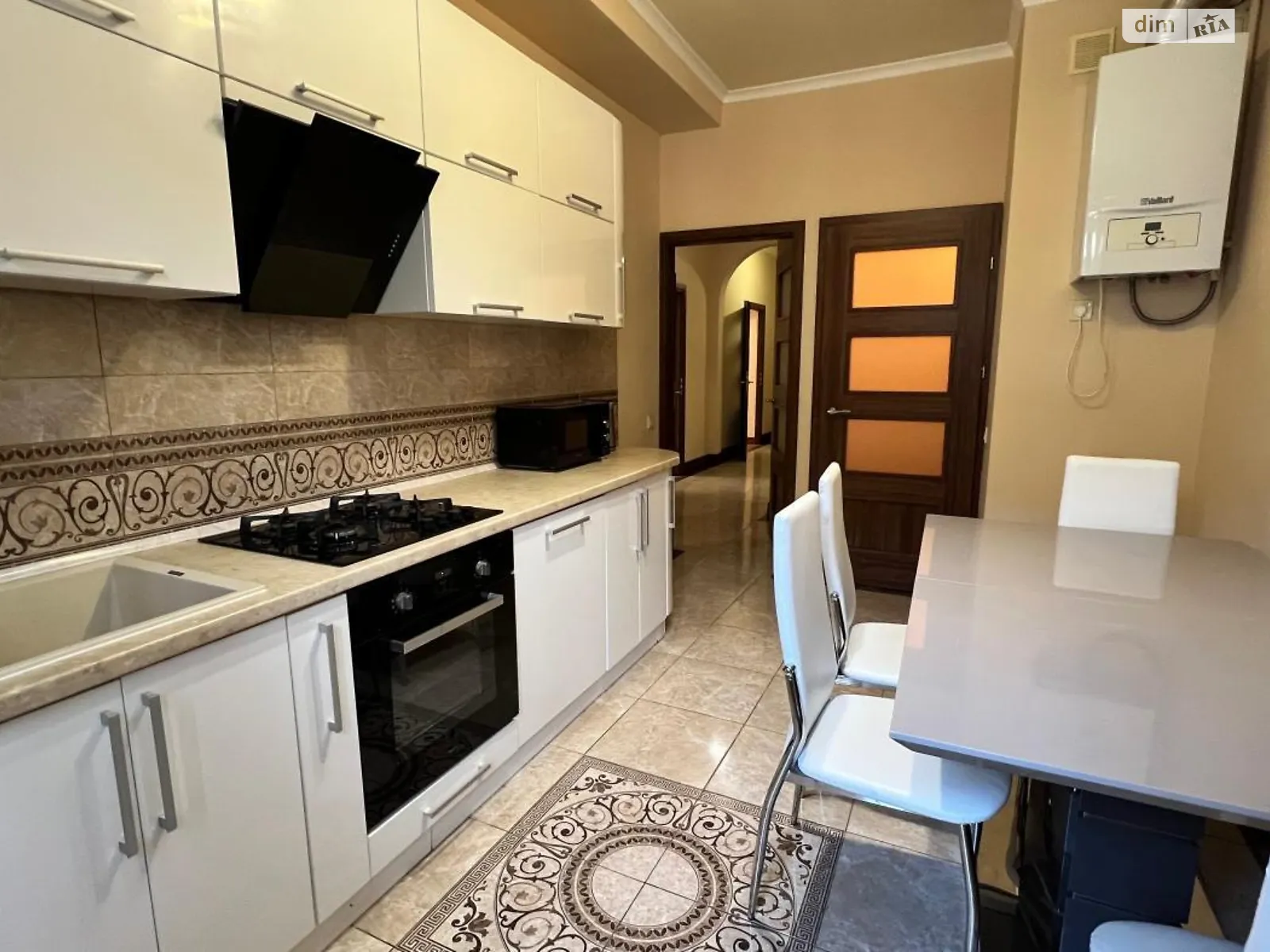 Сдается в аренду 3-комнатная квартира 92 кв. м в Львове, цена: 750 $ - фото 1