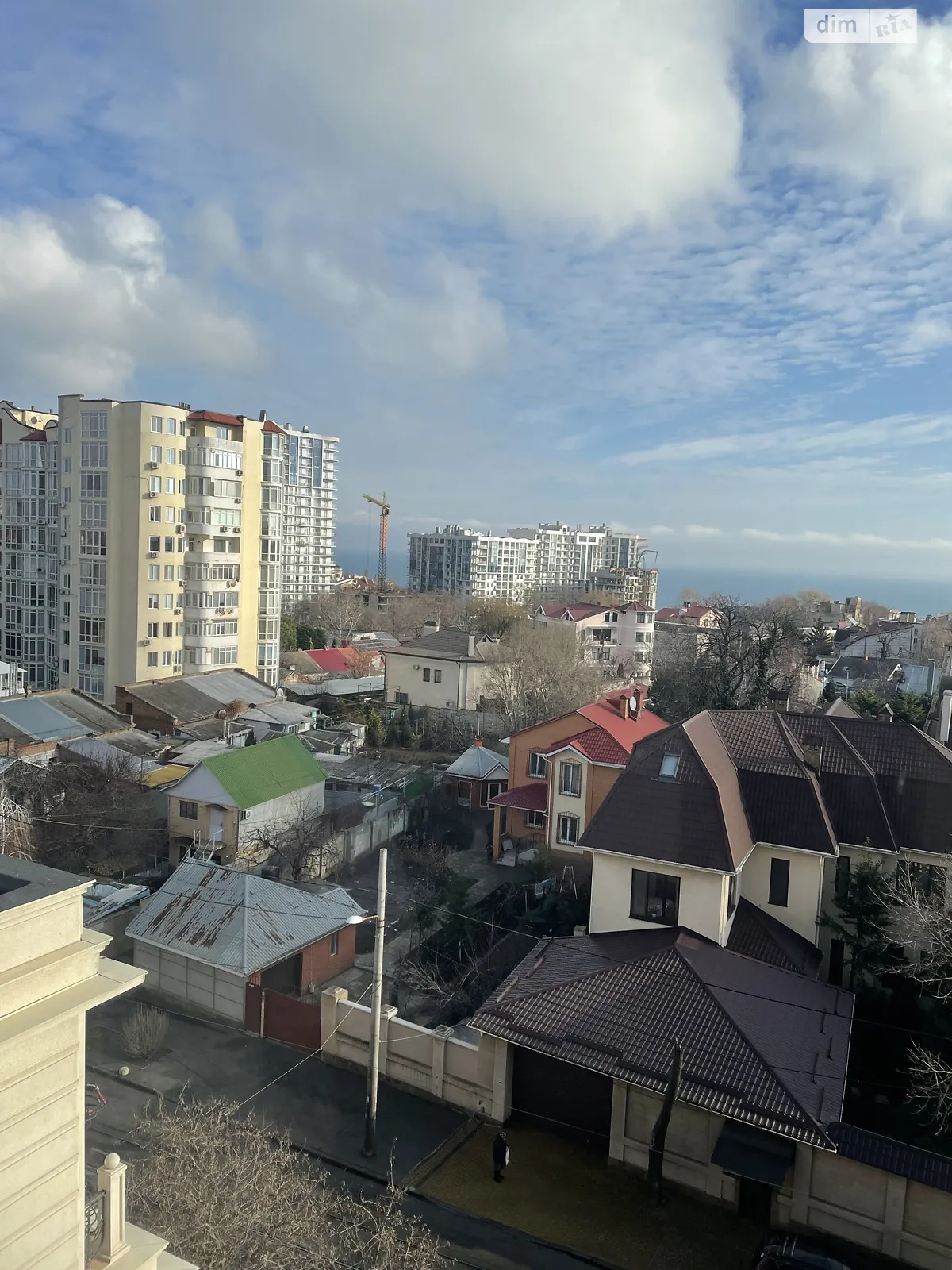 Продается 3-комнатная квартира 97.4 кв. м в Одессе, Фонтанская дор., 62К - фото 1
