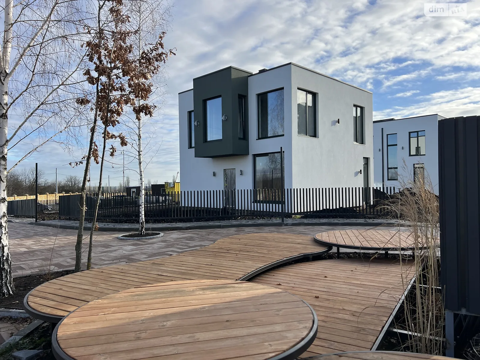 Продається будинок 2 поверховий 110 кв. м з каміном, цена: 110000 $ - фото 1