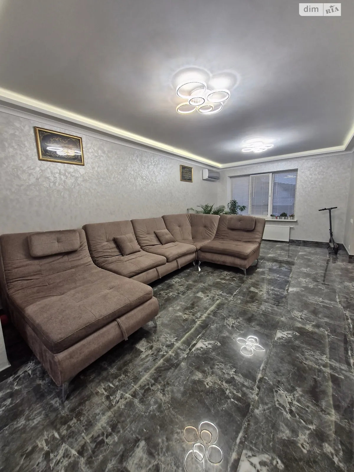 Продается дом на 2 этажа 246.9 кв. м с террасой, цена: 495000 $ - фото 1