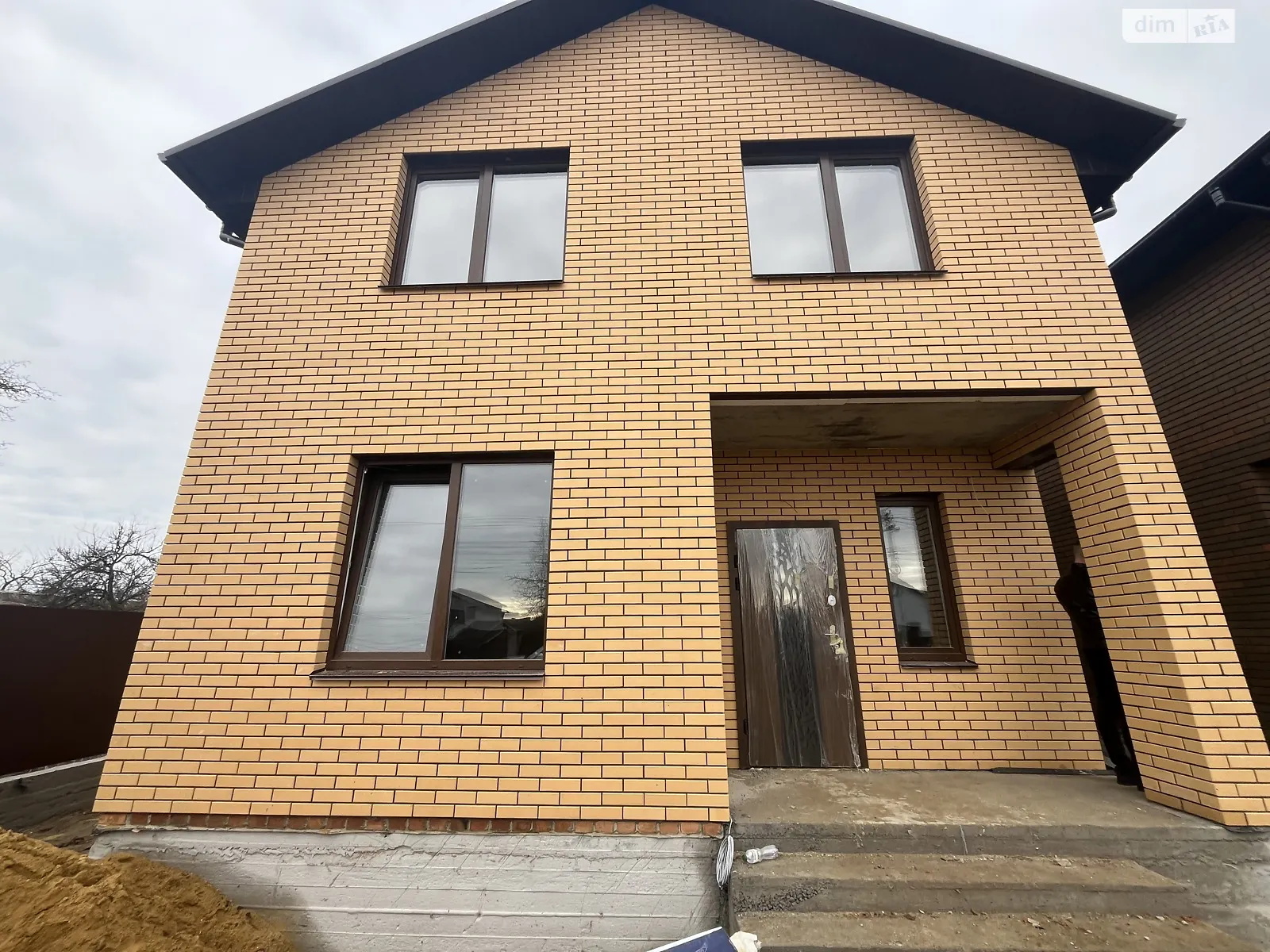 Продается дом на 2 этажа 125 кв. м с балконом, цена: 104999 $ - фото 1