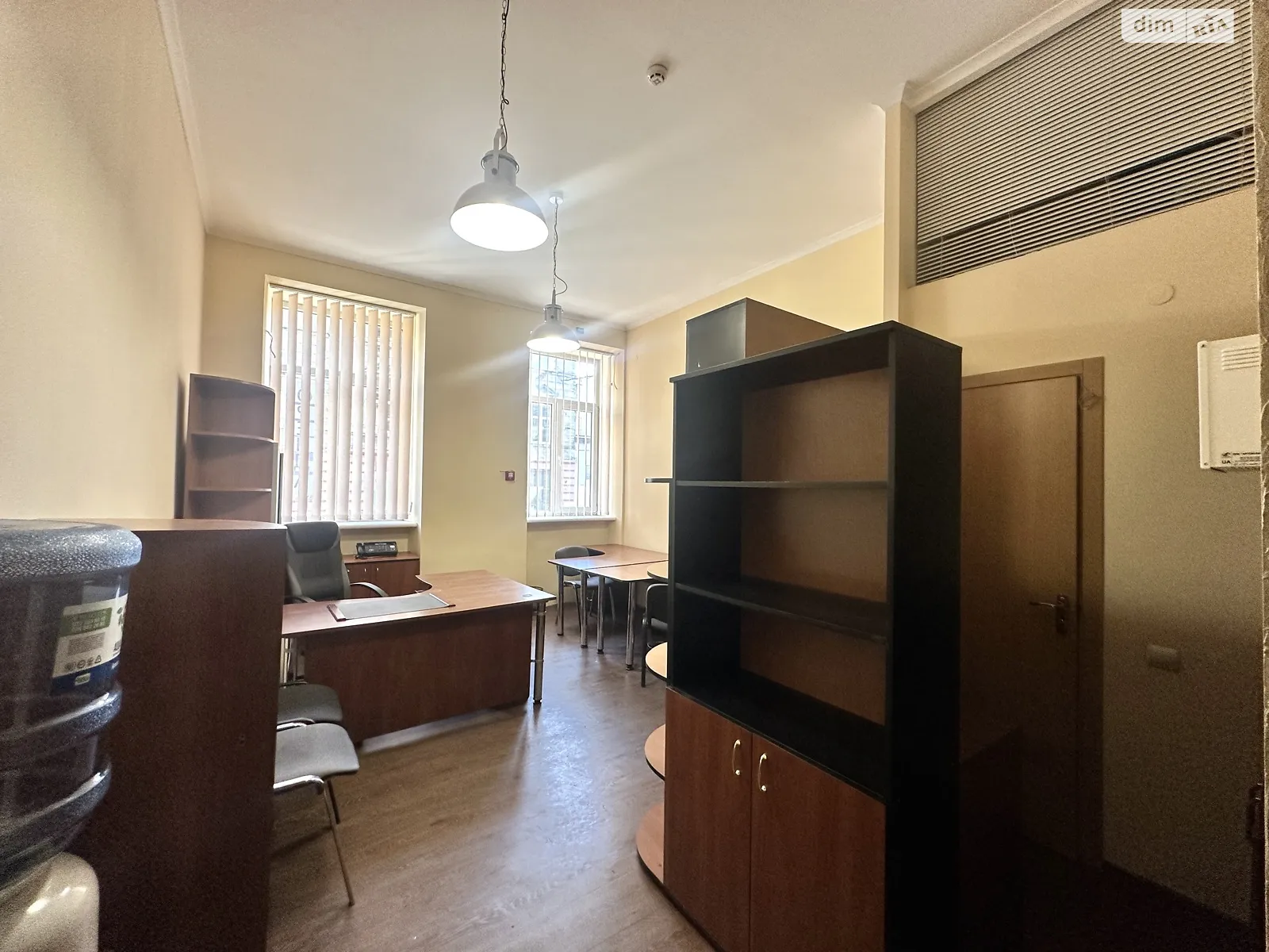 Здається в оренду офіс 24 кв. м в бізнес-центрі, цена: 12500 грн - фото 1