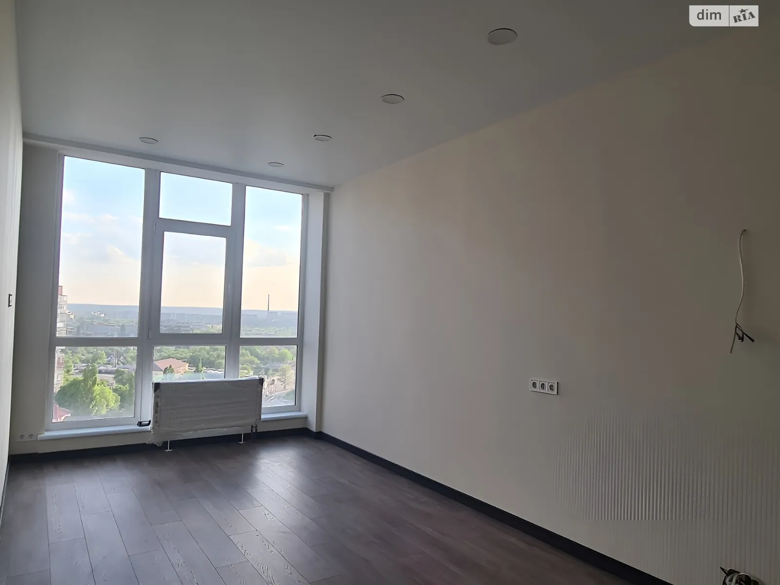 Продается 1-комнатная квартира 52 кв. м в Харькове, ул. Молочная, 52 - фото 1