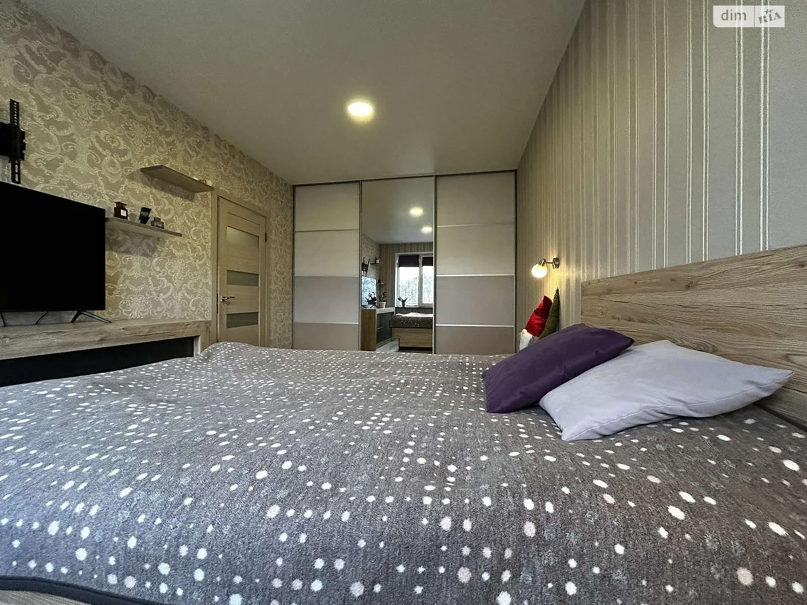 Продается 1-комнатная квартира 36.8 кв. м в Ирпене, ул. Минеральная, 49 - фото 1