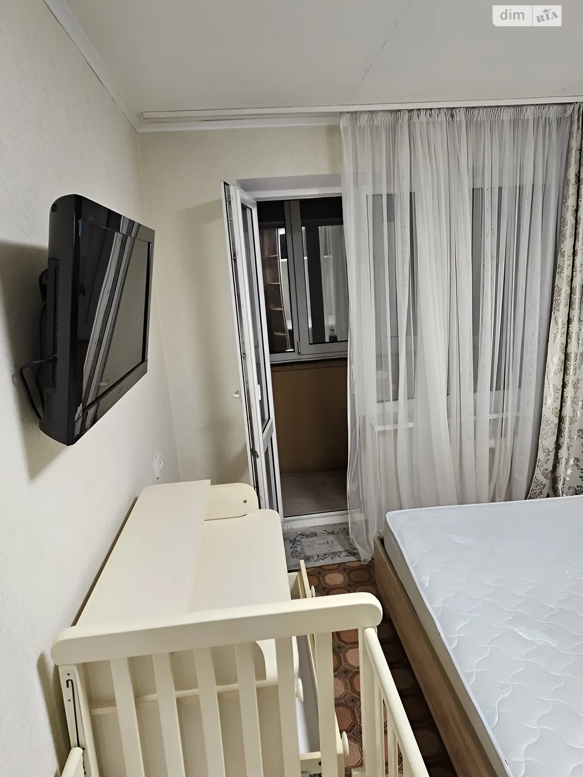 Продается 4-комнатная квартира 90 кв. м в Днепре, ул. Богомаза, 188Д - фото 1