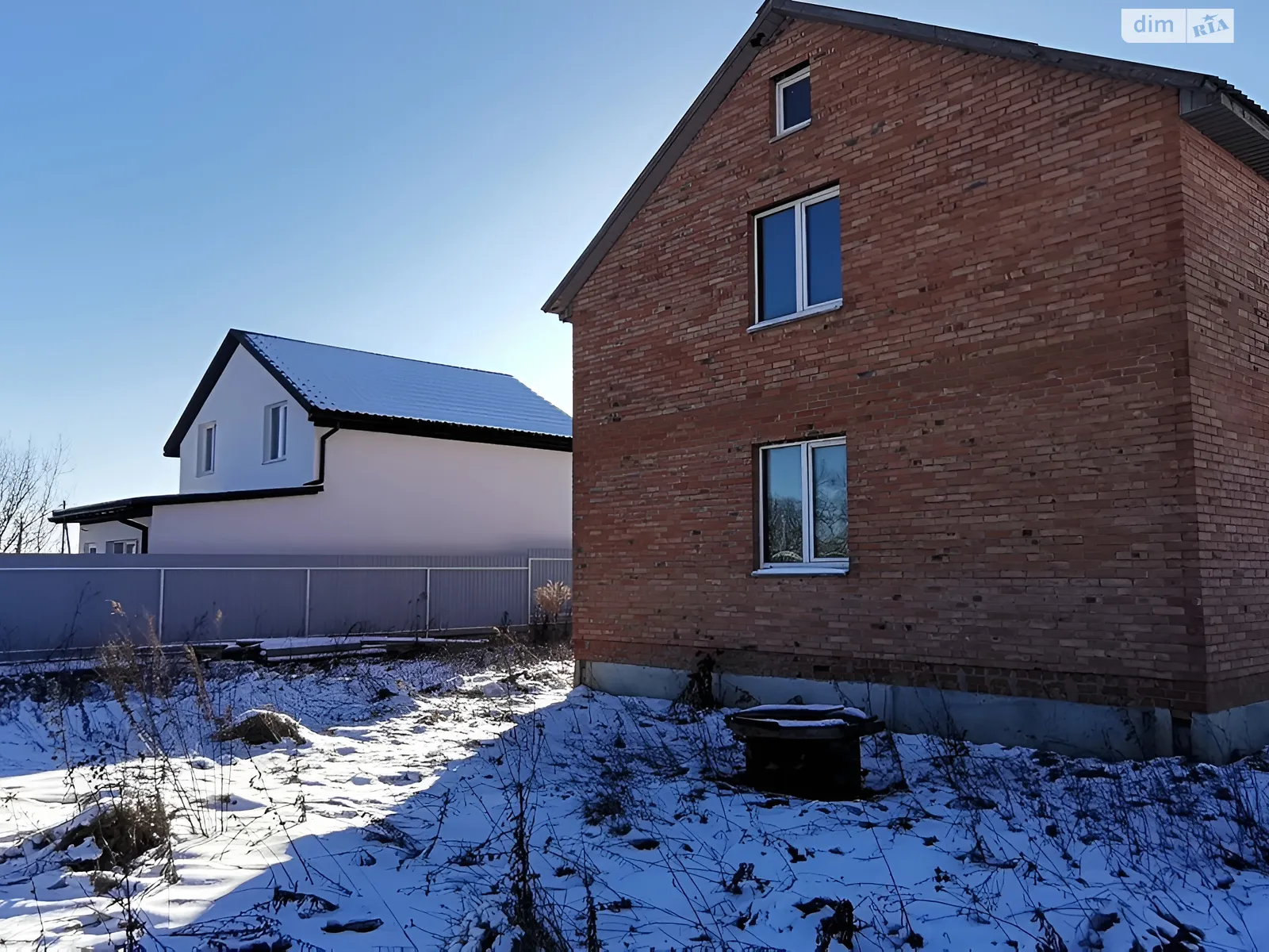 Продается дом на 2 этажа 106 кв. м с балконом, цена: 42000 $ - фото 1