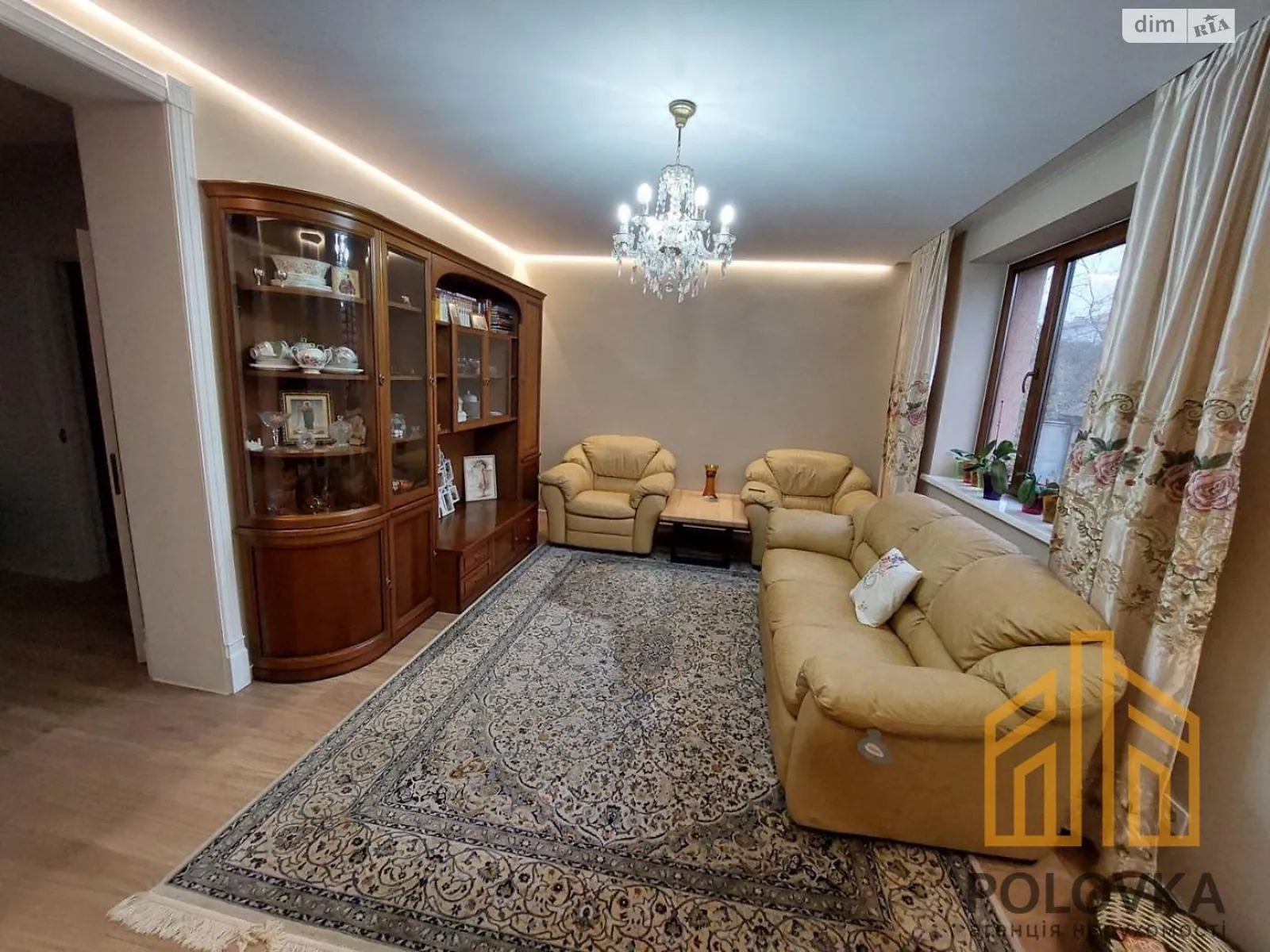 Продается дом на 2 этажа 130 кв. м с балконом, цена: 150000 $ - фото 1