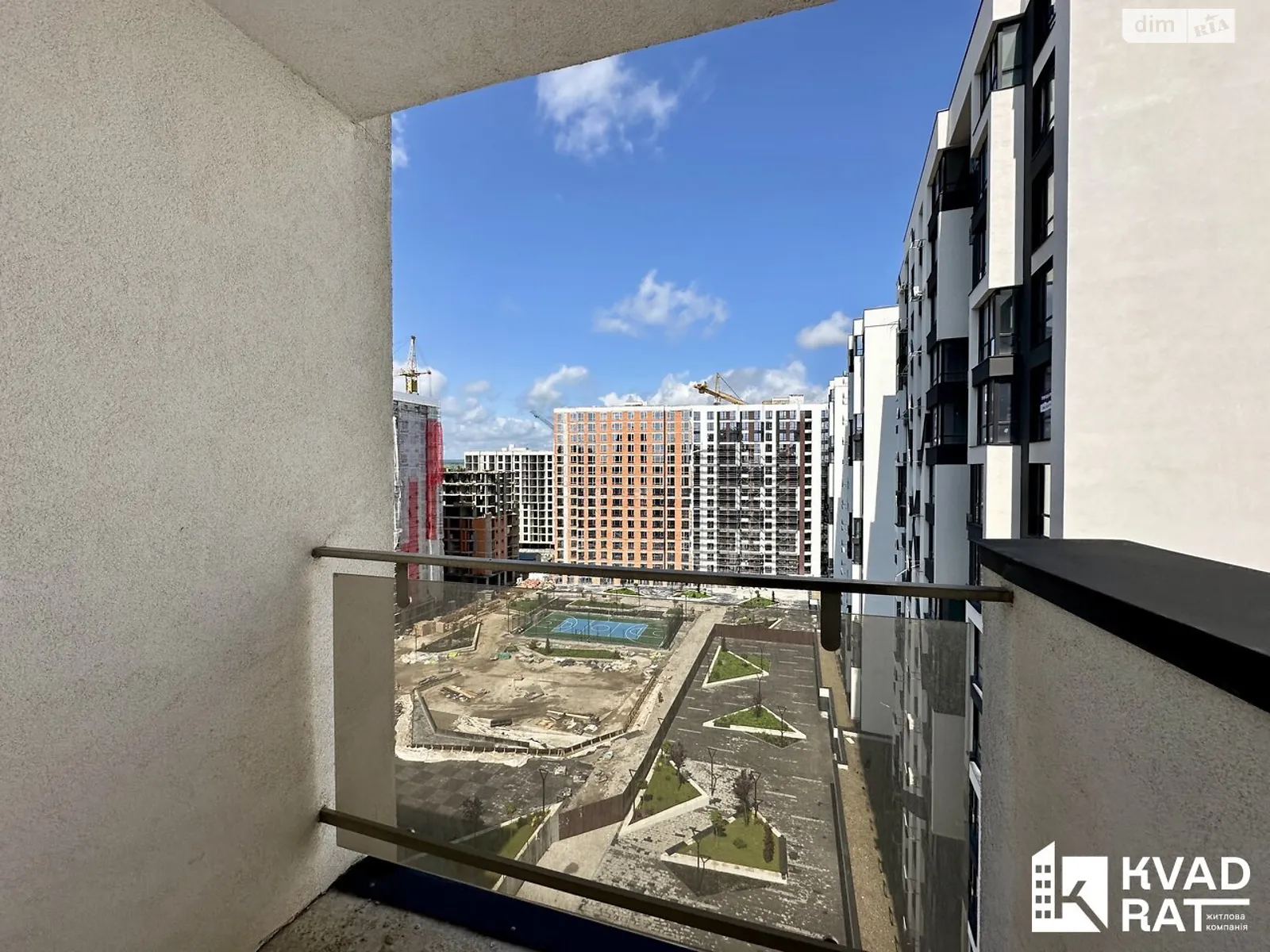 Продается 2-комнатная квартира 73 кв. м в Ивано-Франковске, ул. Ленкавского, 34/1 - фото 1