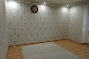 Куплю квартиру в Енакиеве без посредников
