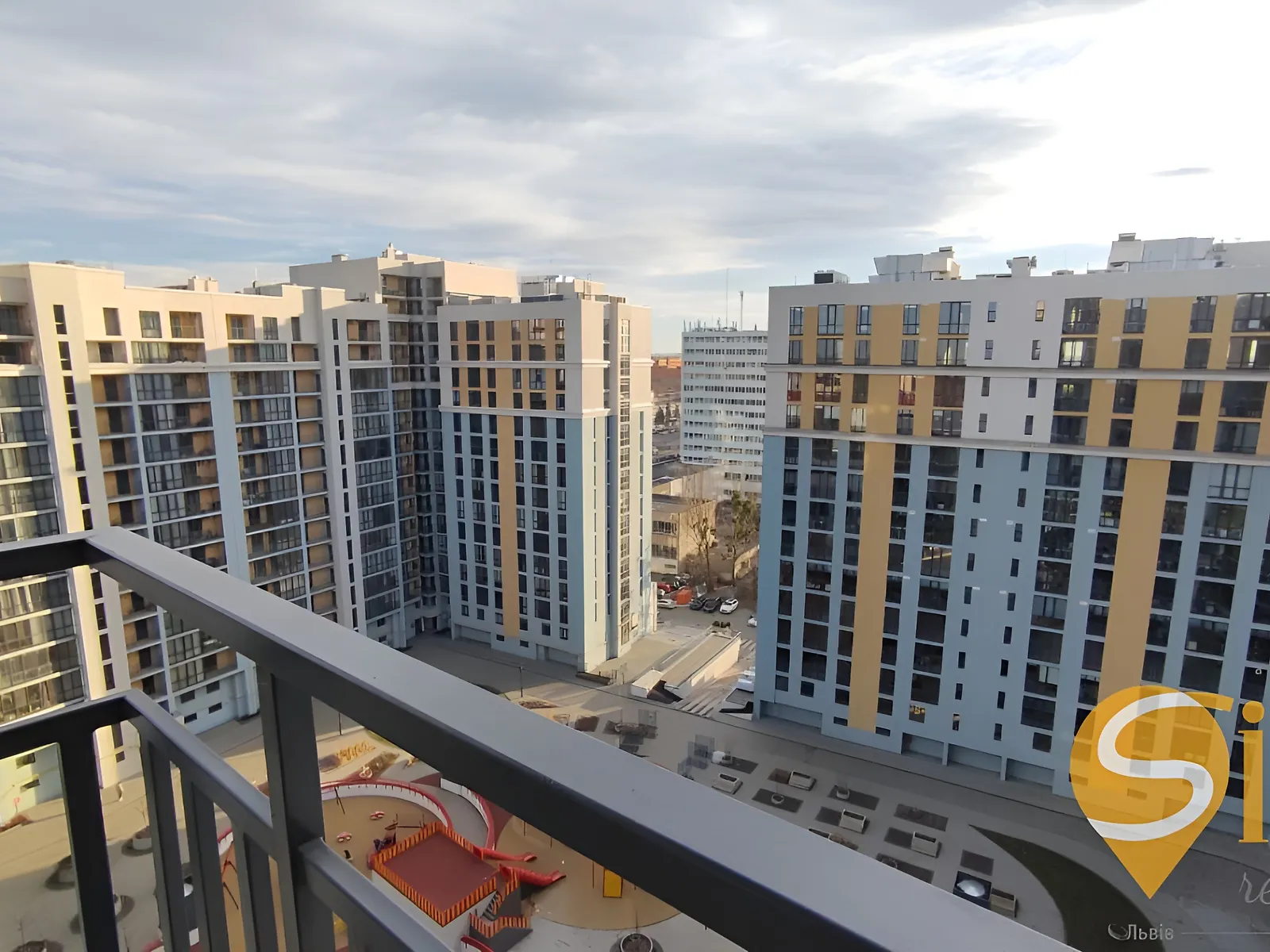 Продається 3-кімнатна квартира 141.29 кв. м у Львові, вул. Стрийська - фото 1