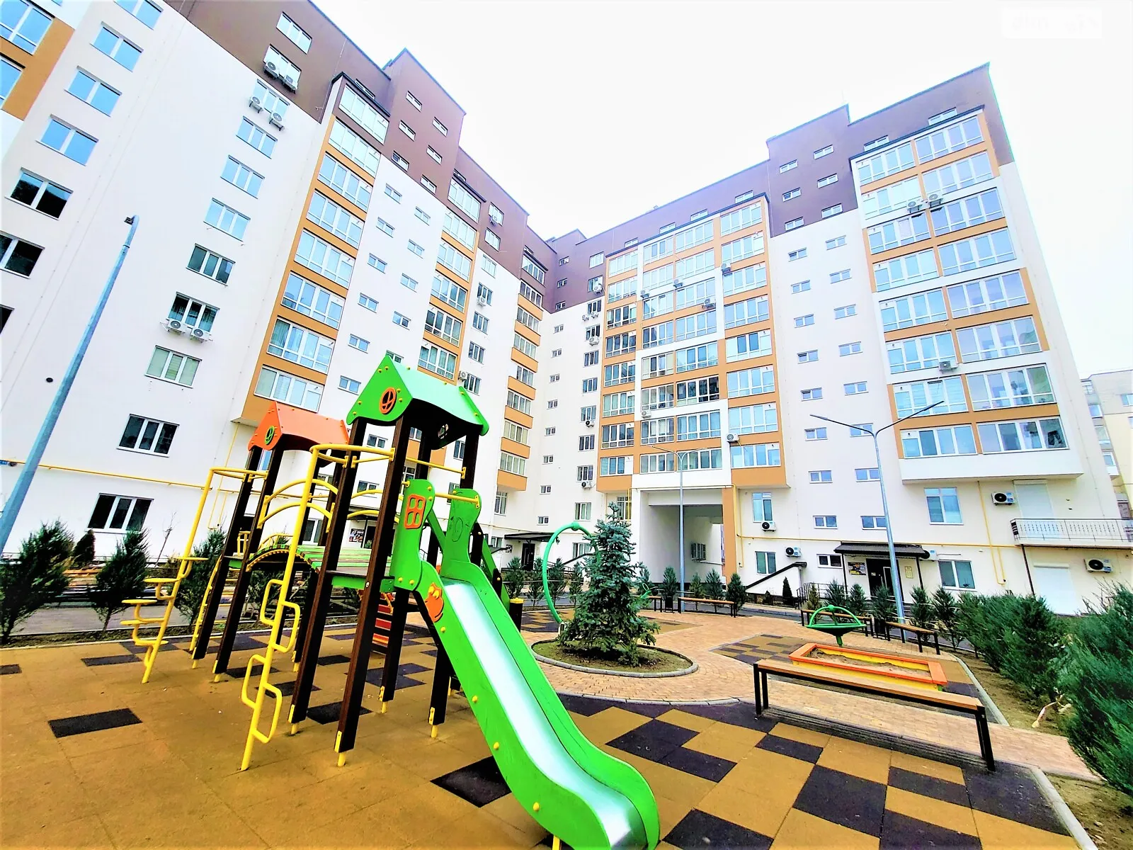 Продается 2-комнатная квартира 62.6 кв. м в Виннице, просп. Юности - фото 1