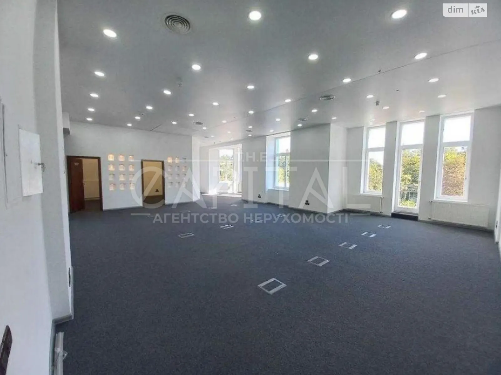 Здається в оренду офіс 262.88 кв. м в бізнес-центрі, цена: 3890 $ - фото 1