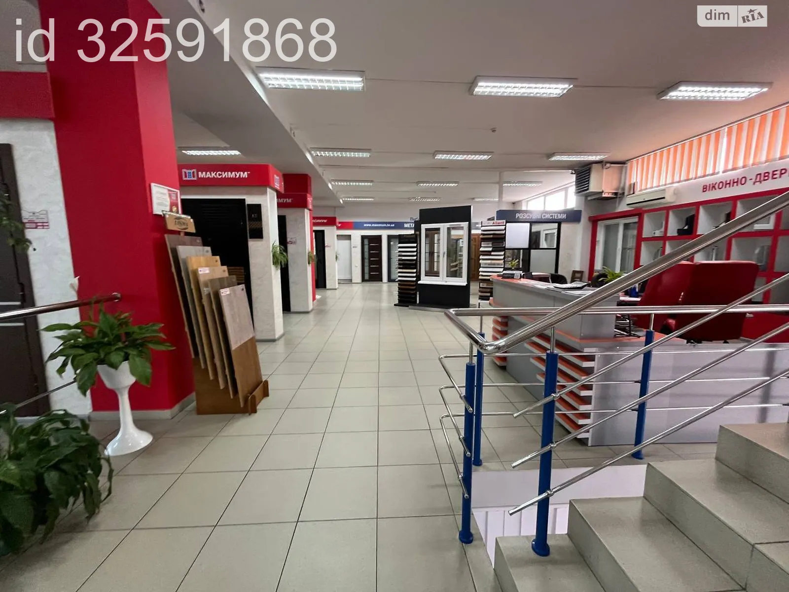 Продается помещения свободного назначения 1699 кв. м в 3-этажном здании, цена: 1300000 $ - фото 1