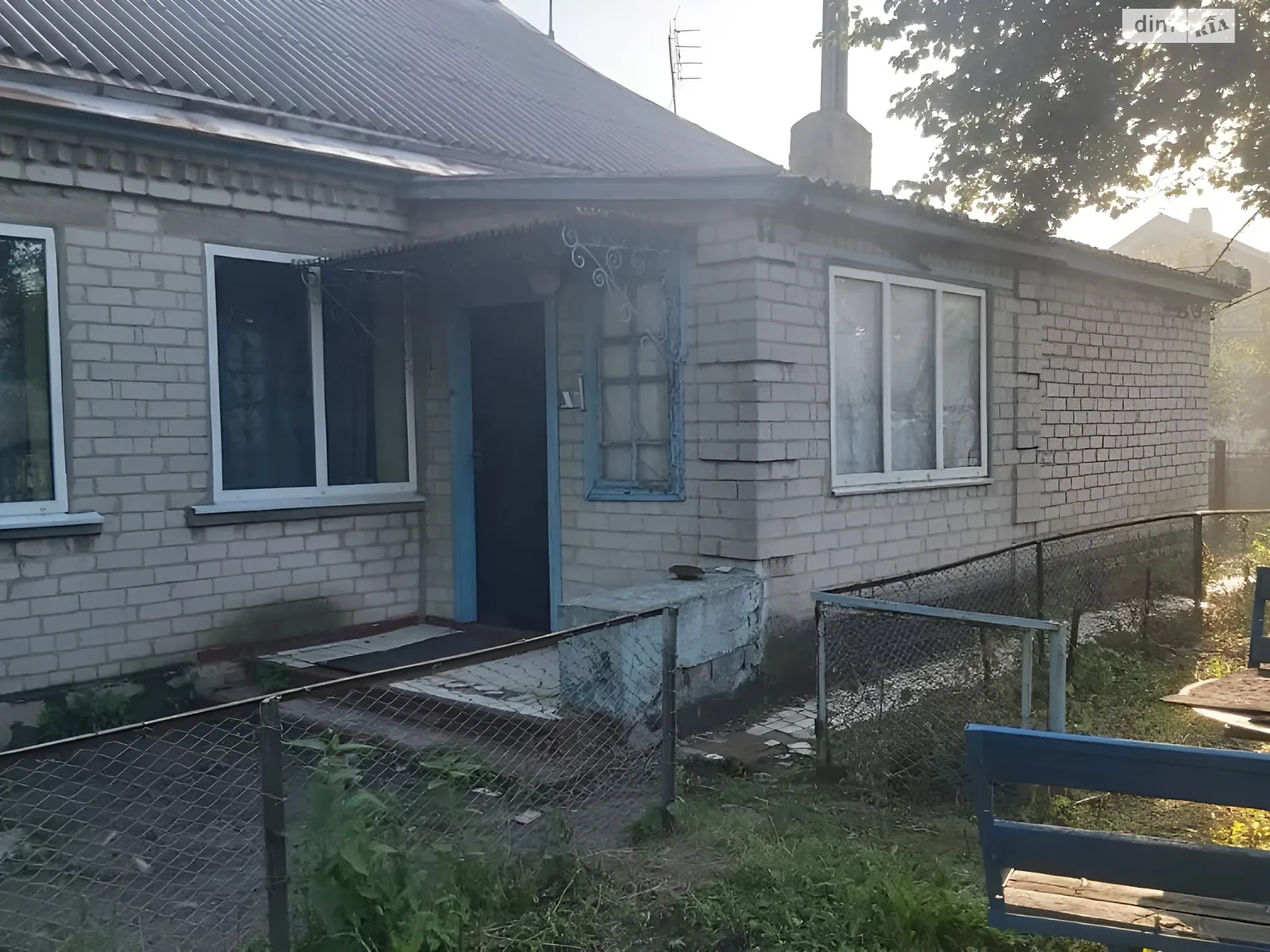 Продается одноэтажный дом 140 кв. м с гаражом, цена: 26000 $ - фото 1