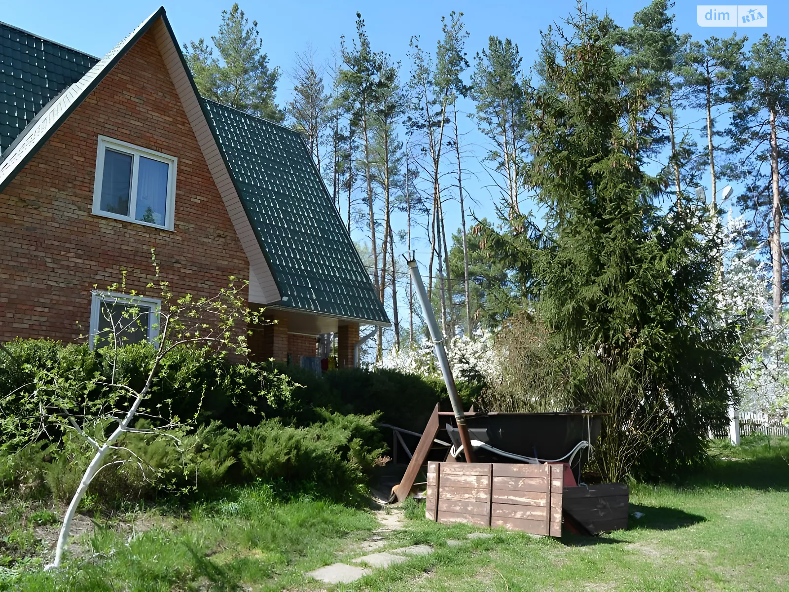 Продается дом на 3 этажа 150 кв. м с балконом, цена: 41000 $ - фото 1