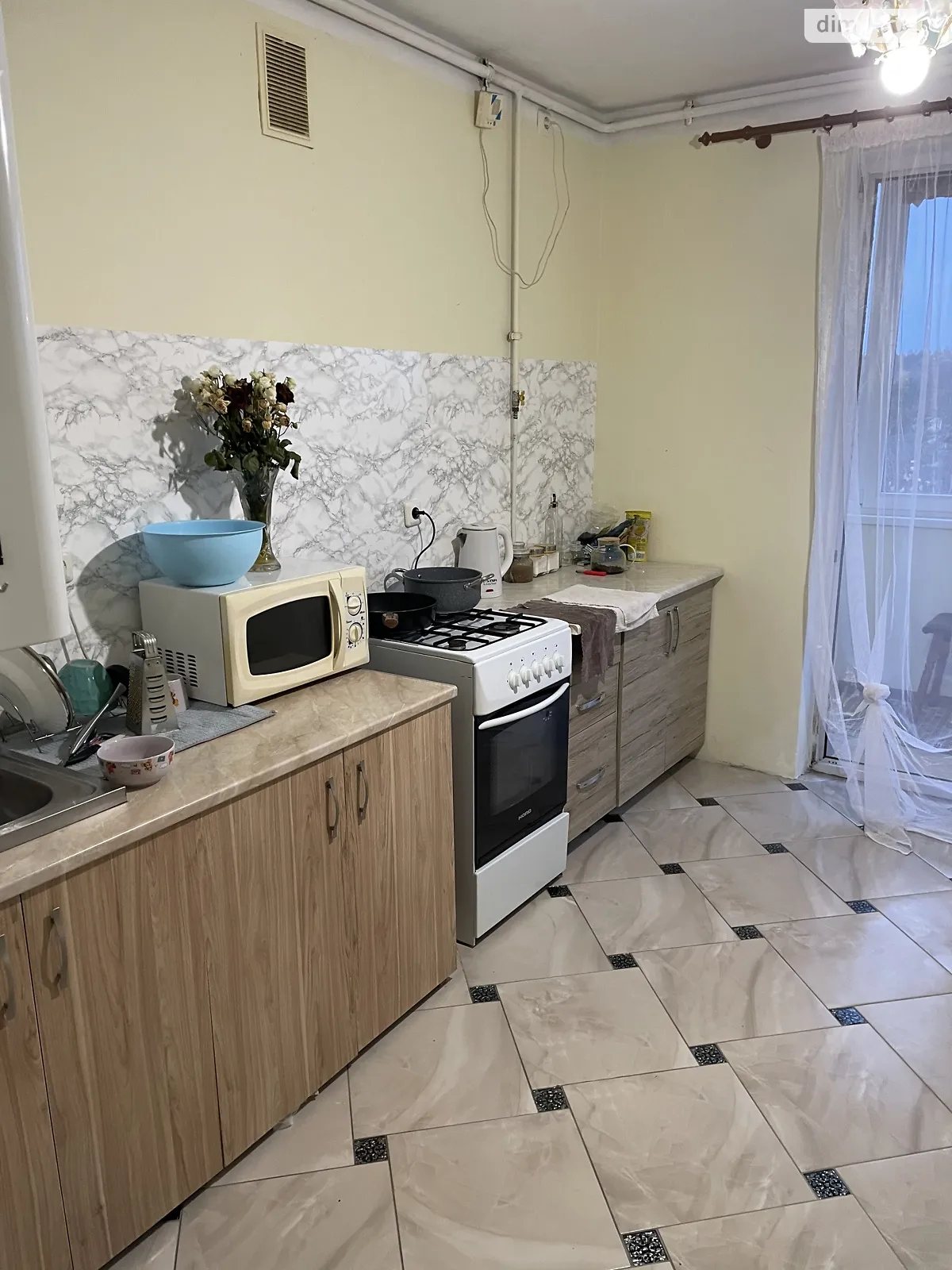 Продается 2-комнатная квартира 68 кв. м в Яворове, цена: 63000 $ - фото 1