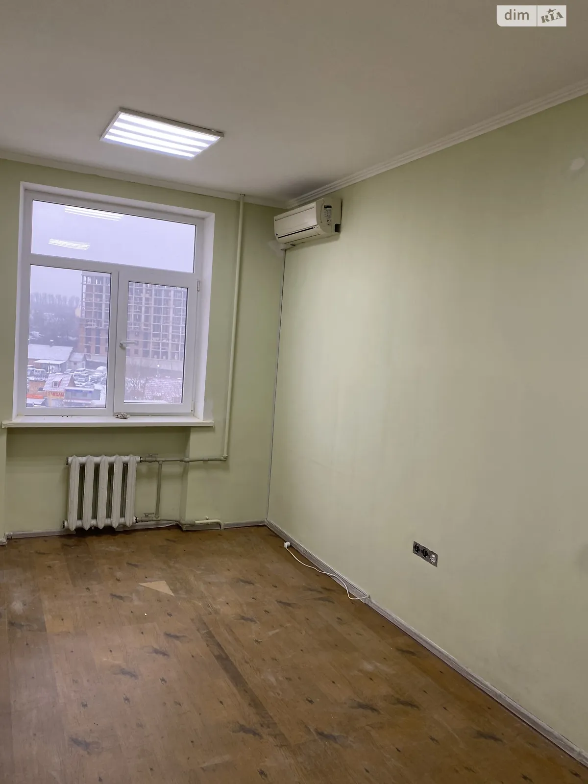 Сдается в аренду офис 15.8 кв. м в бизнес-центре, цена: 5530 грн - фото 1