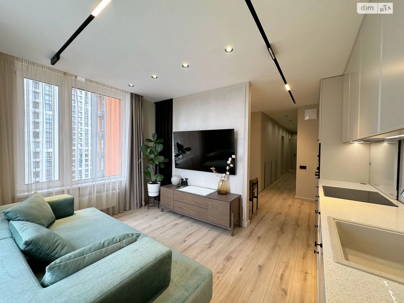 Продается 3-комнатная квартира 84 кв. м в Киеве, наб. Днепровская, 18А - фото 1
