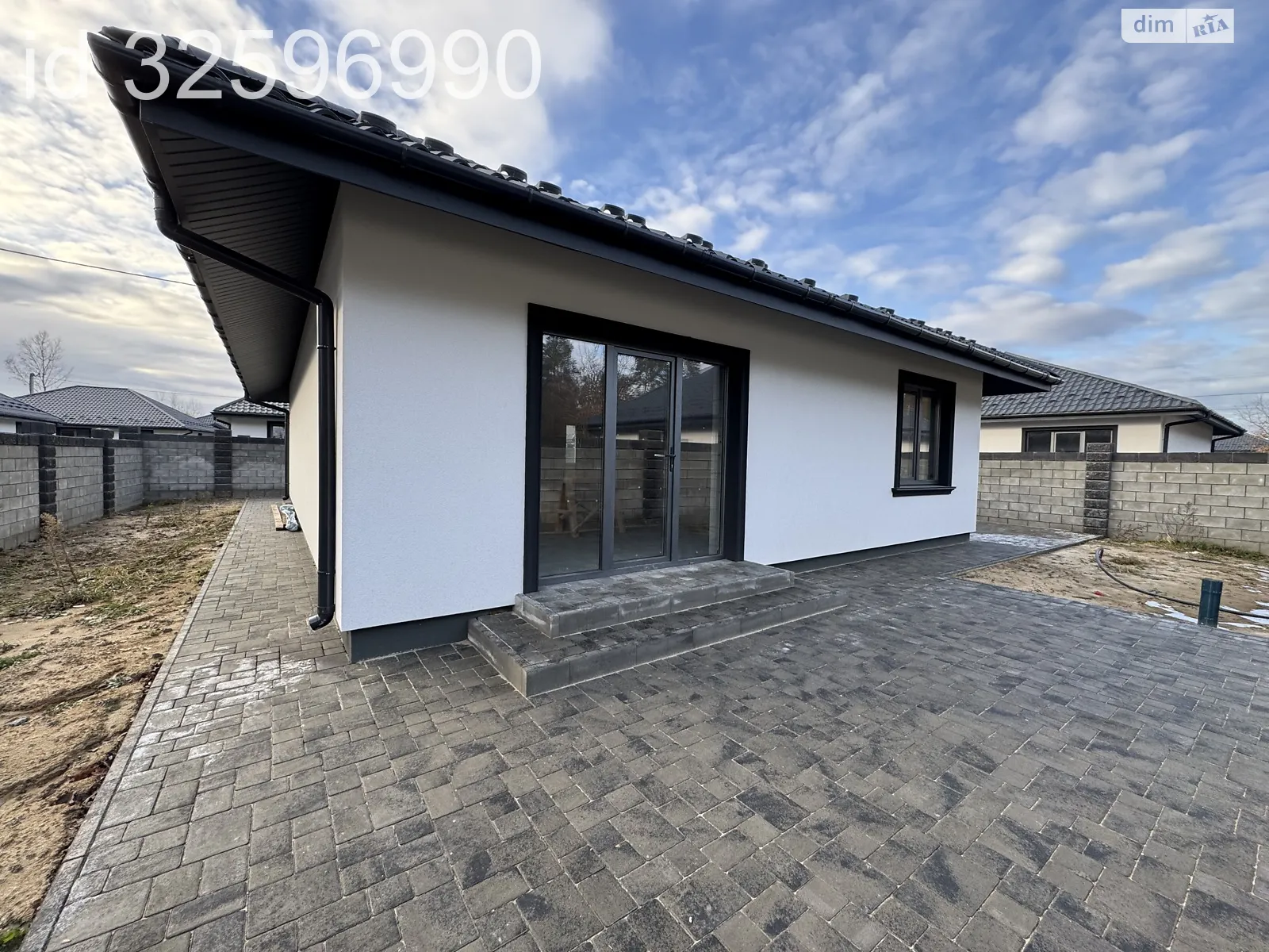Продается одноэтажный дом 98 кв. м с подвалом, цена: 77000 $ - фото 1