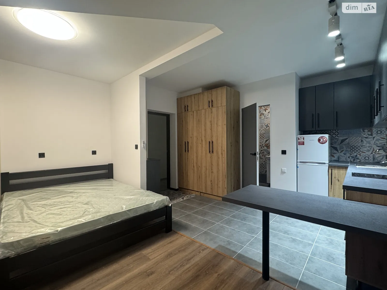 Сдается в аренду 1-комнатная квартира 27 кв. м в Львове, ул. Беговая, 9 - фото 1