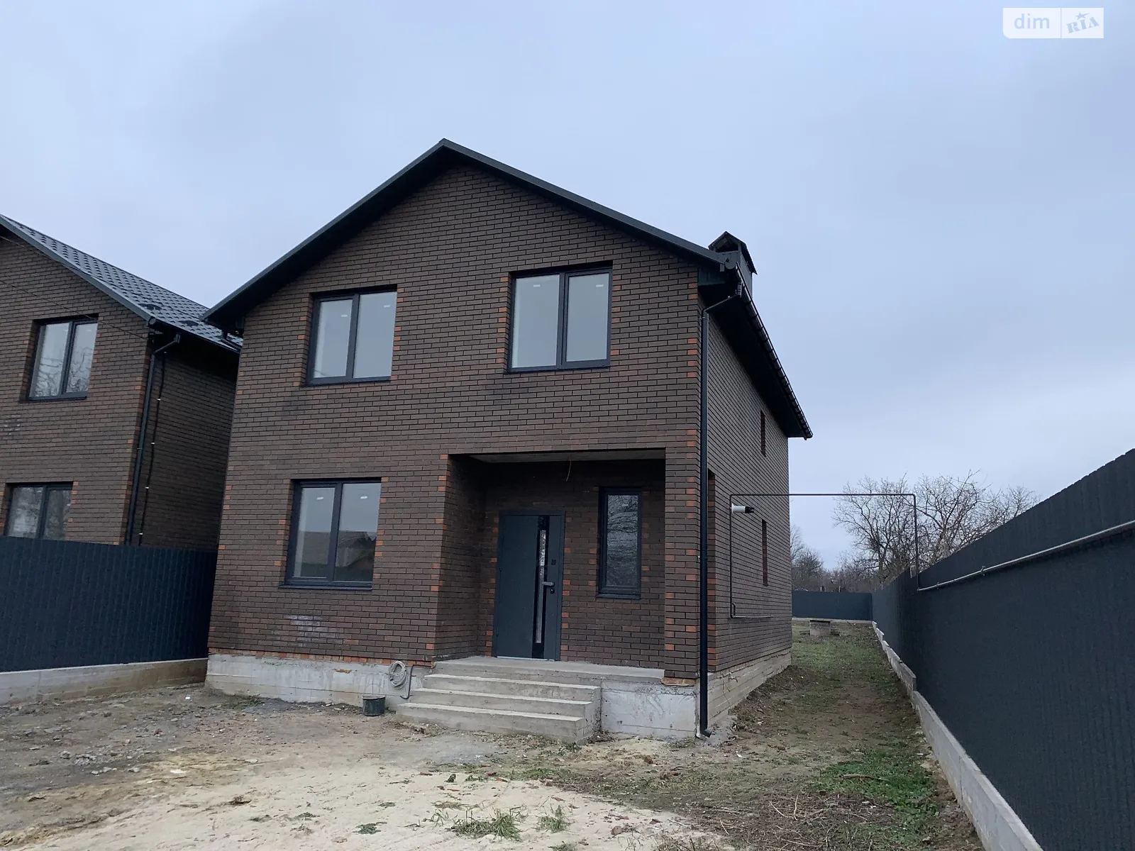 Продається будинок 2 поверховий 125 кв. м з гаражем, цена: 92000 $ - фото 1