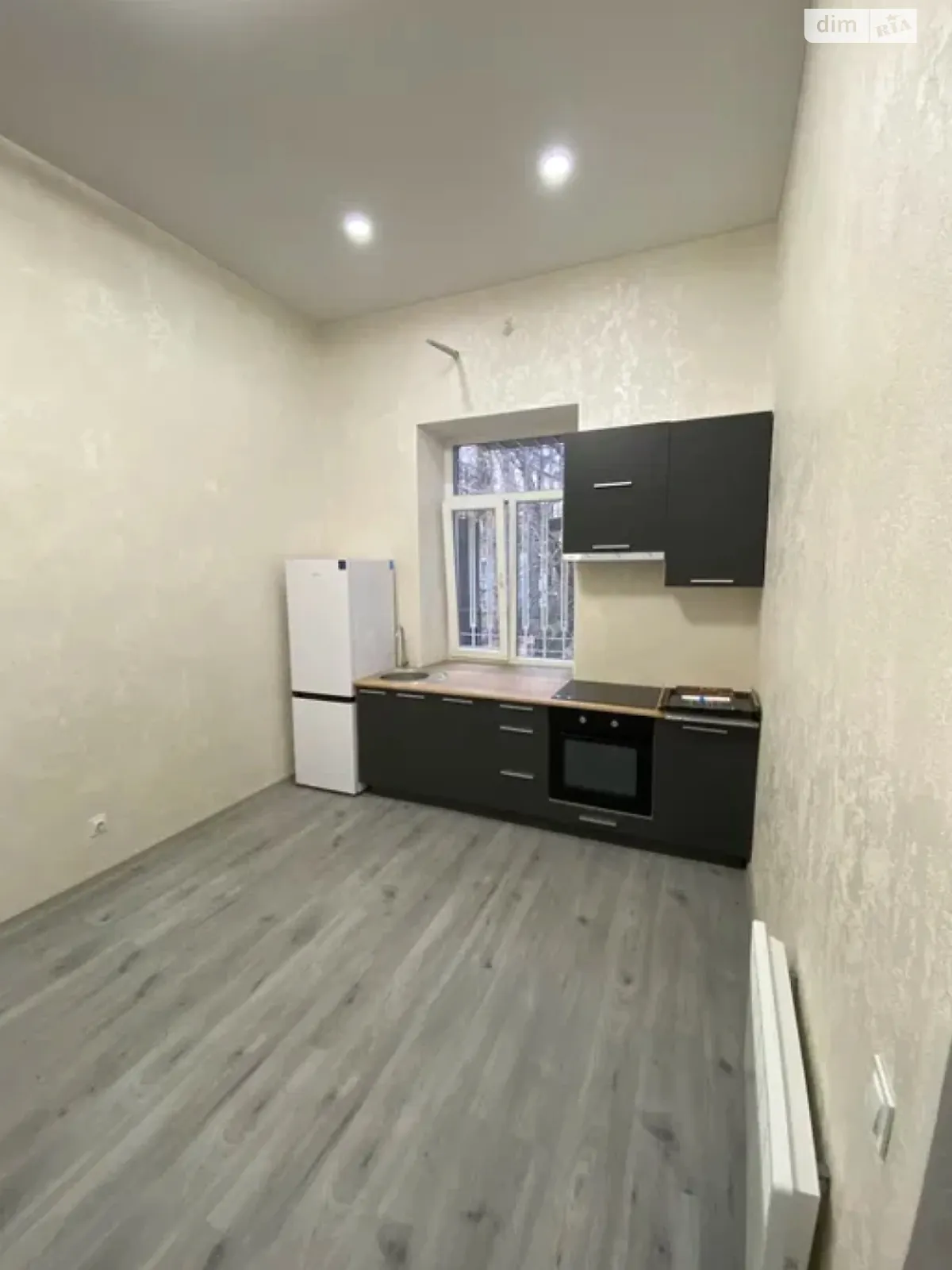 Продається 2-кімнатна квартира 35.7 кв. м у Одесі, вул. Осипова - фото 1