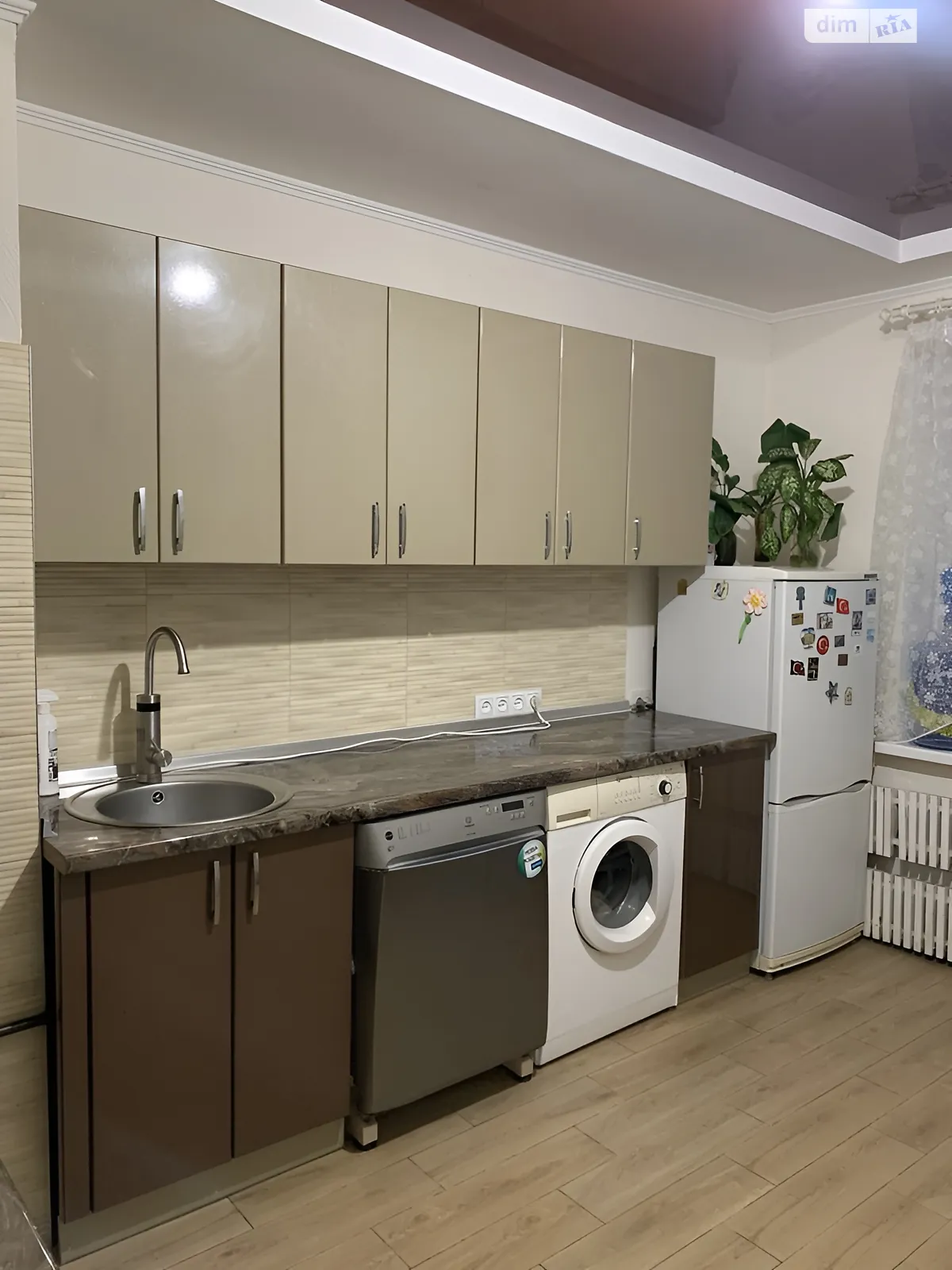 Продается 3-комнатная квартира 66 кв. м в Днепре, мас. Тополь-3, 13 - фото 1