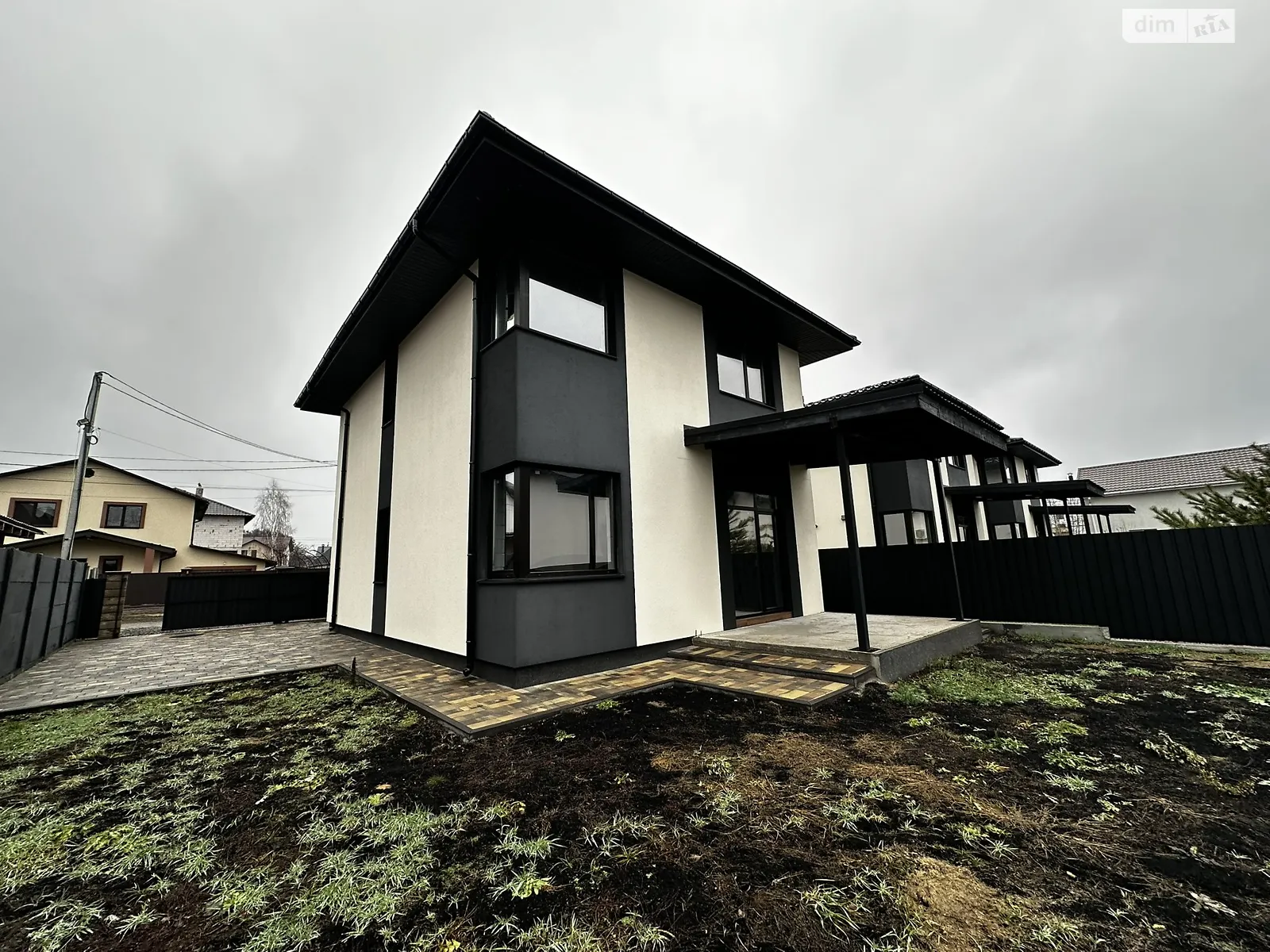 Продается дом на 2 этажа 120 кв. м с баней/сауной, цена: 114000 $ - фото 1