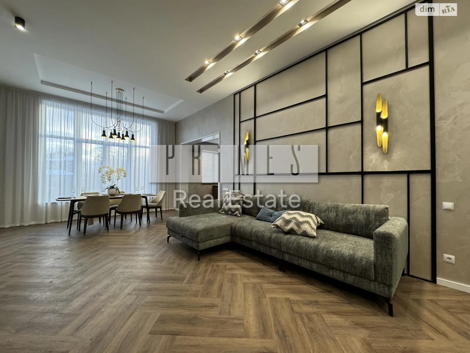 Продається одноповерховий будинок 250 кв. м з каміном, цена: 700000 € - фото 1